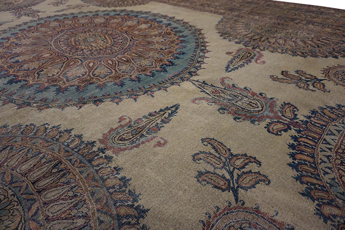 Tapis persan Kirman Laver du 19ème siècle en vente 2