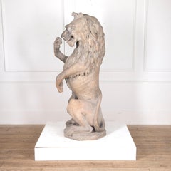 Statue de lion séjant-Rampant du 19ème siècle