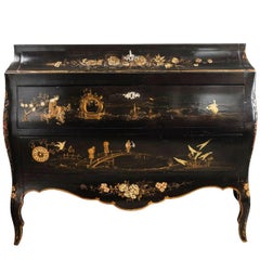 19th Century Serpentine, Italian, Chinoiserie Commode