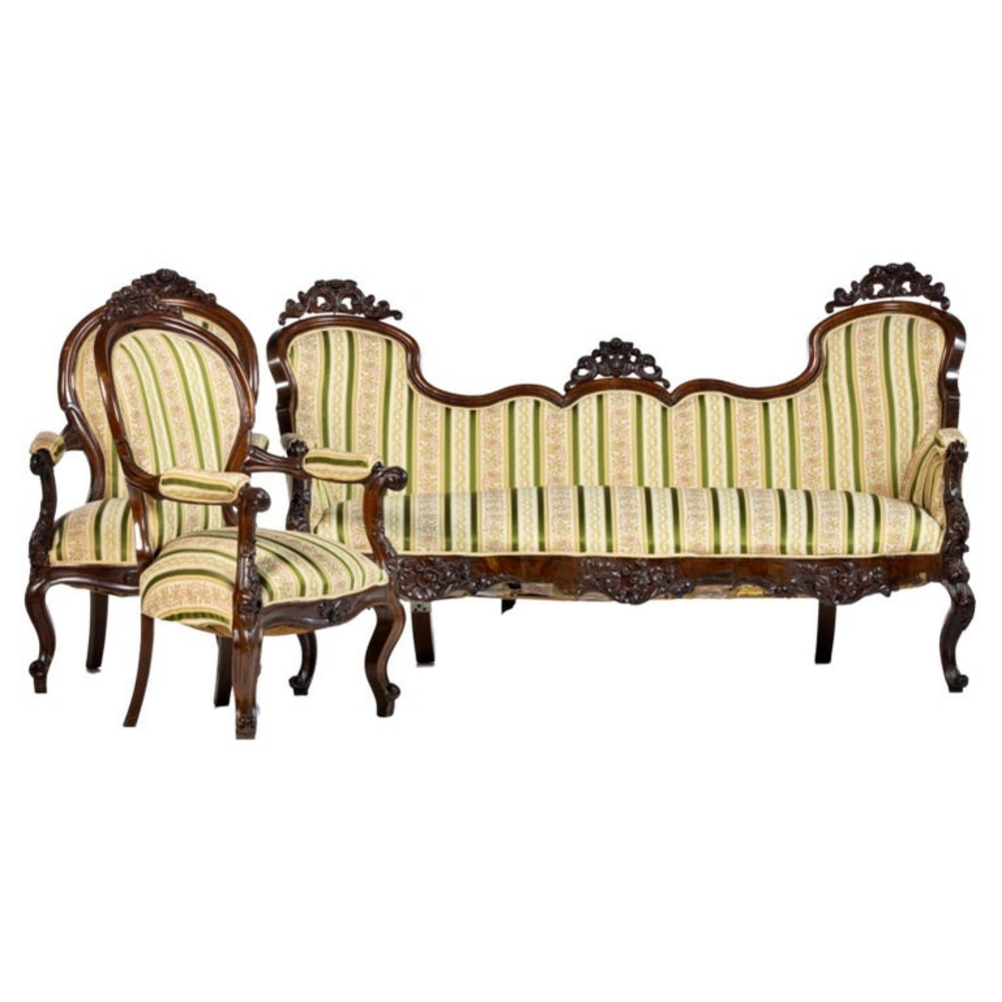 Fait main Ensemble Canape et deux fauteuils du 19ème siècle en vente