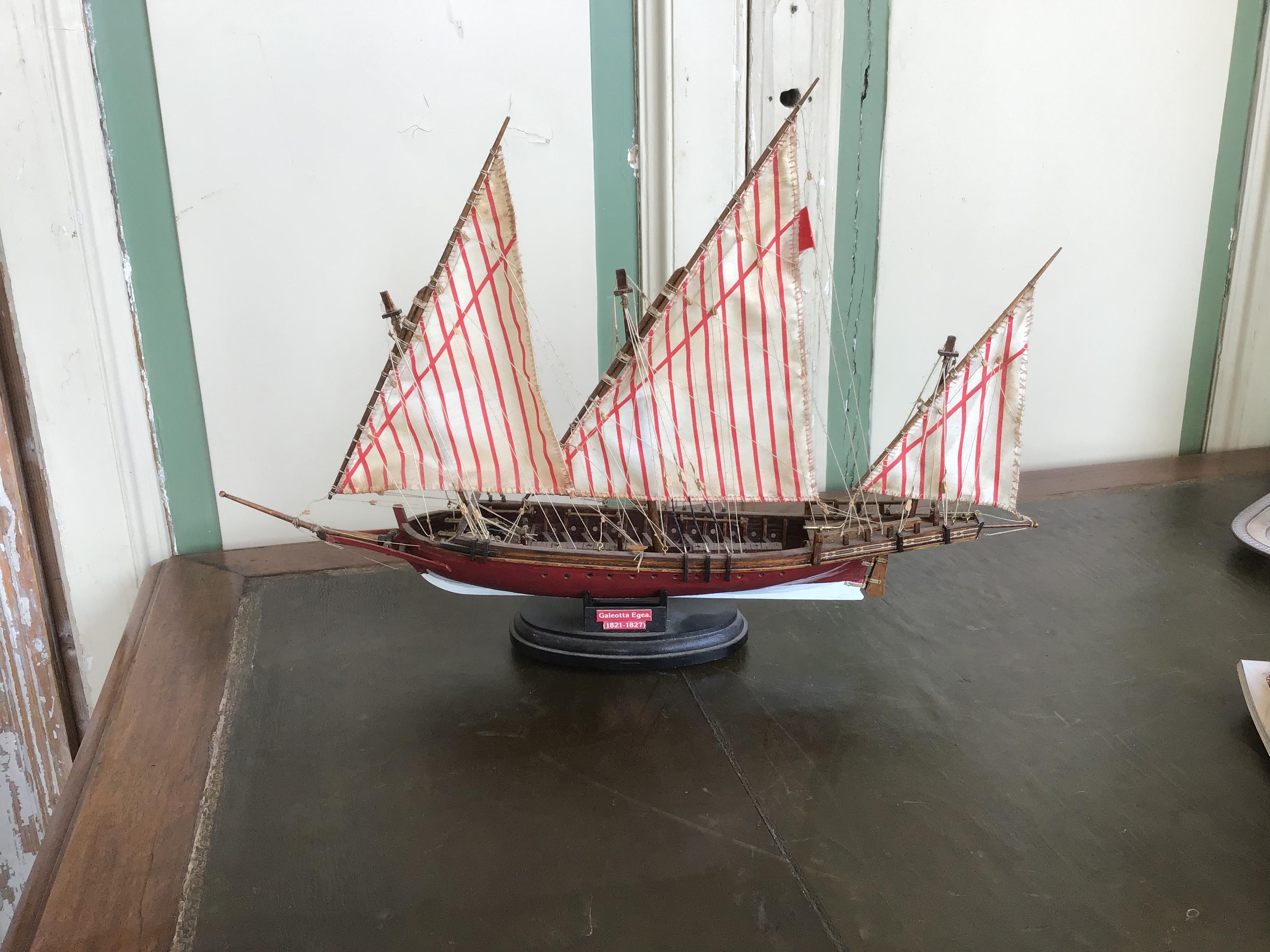 Victorian 19th Century Set of 10 English Wood Vessel and Ship Models, 1890s For Sale