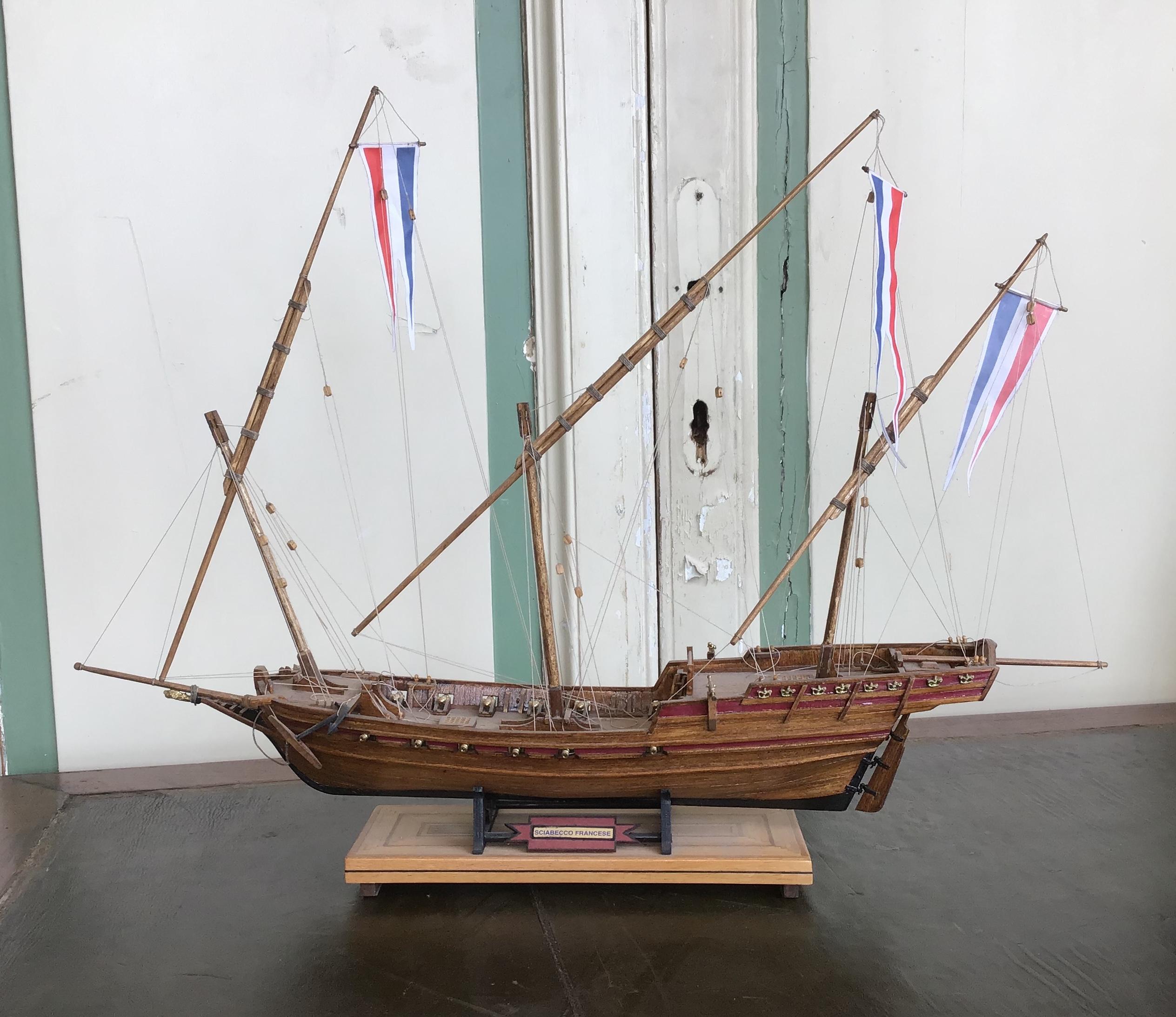 19th Century Set of 10 English Wood Vessel and Ship Models, 1890s In Good Condition For Sale In Florence, IT