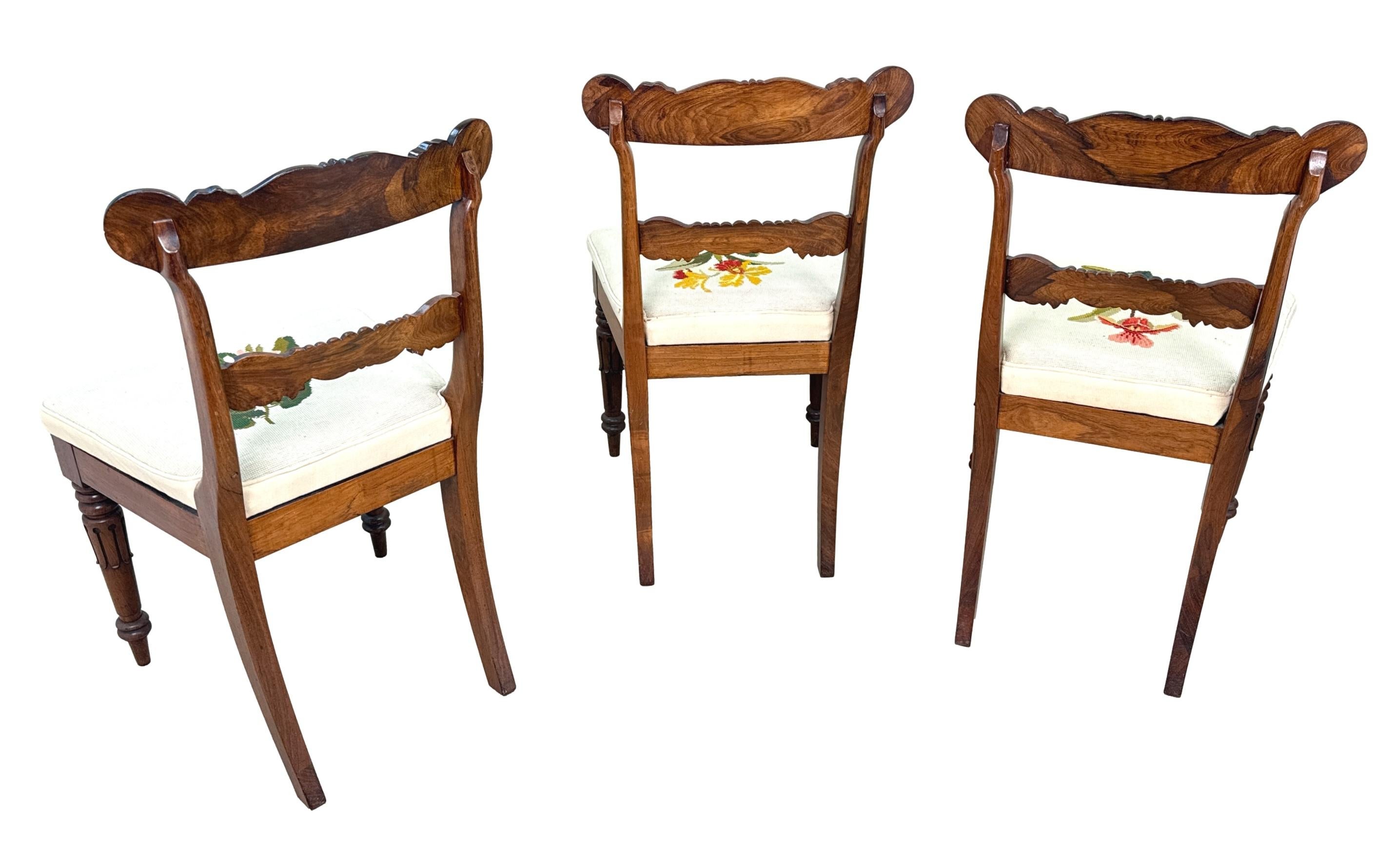 Set di 10 sedie da pranzo Regency in palissandro del XIX secolo in vendita 7