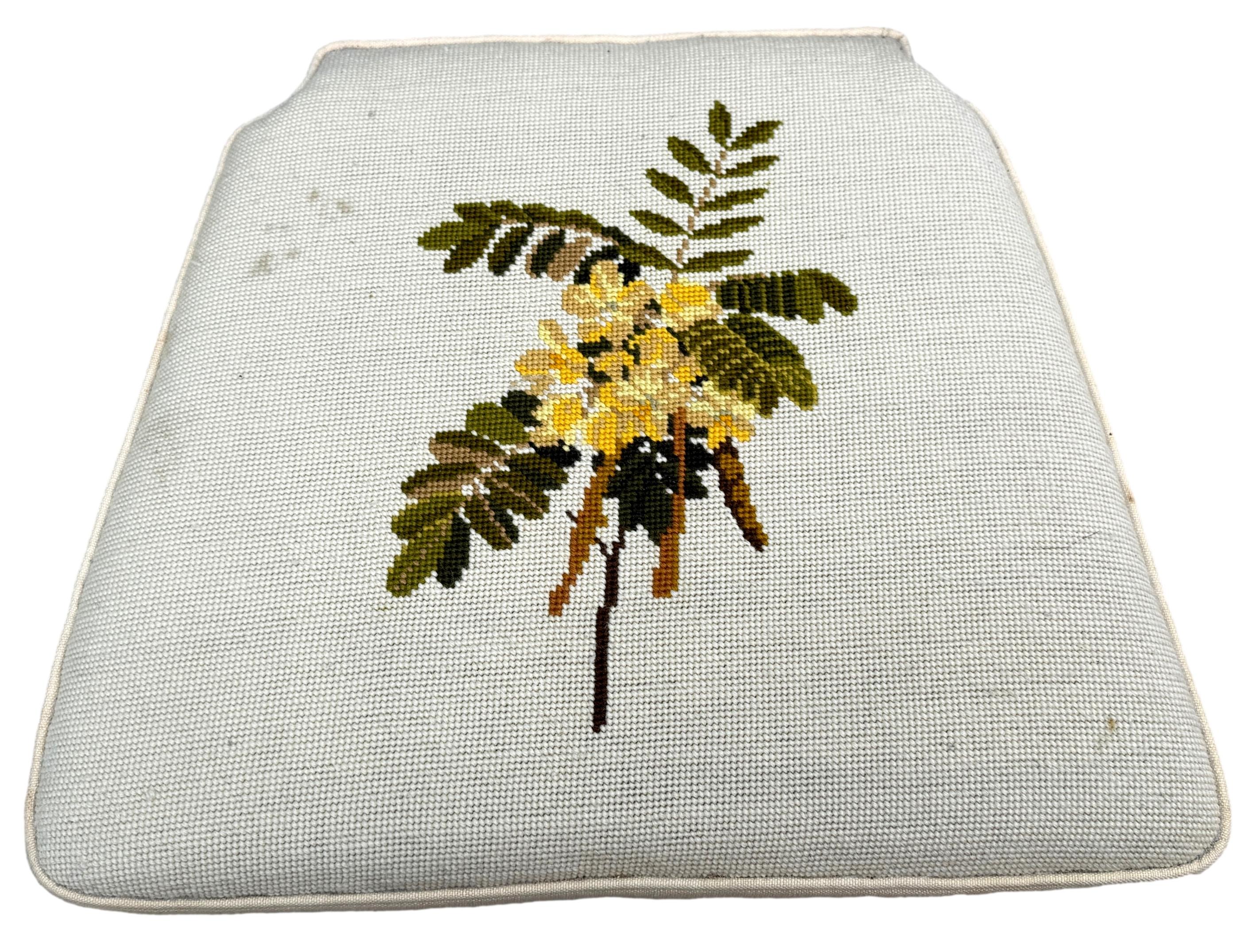 Set di 10 sedie da pranzo Regency in palissandro del XIX secolo in vendita 12