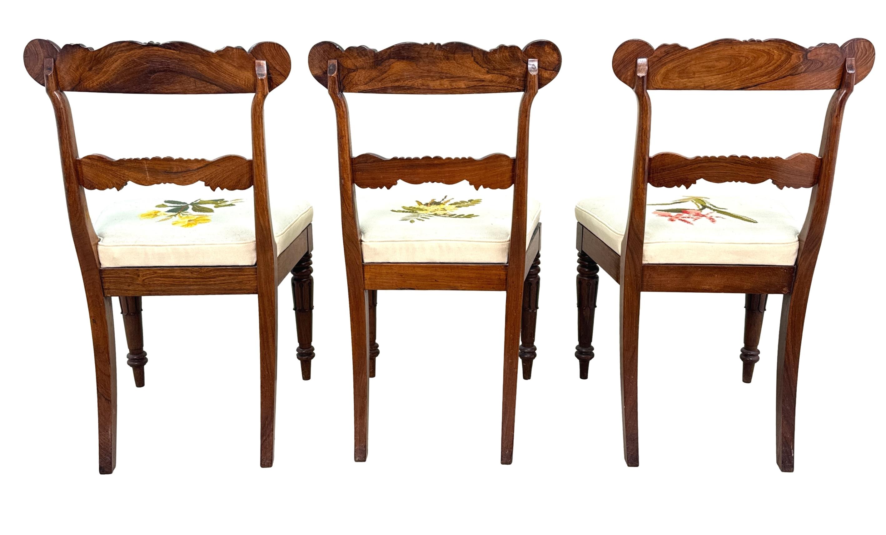 Set di 10 sedie da pranzo Regency in palissandro del XIX secolo in vendita 14