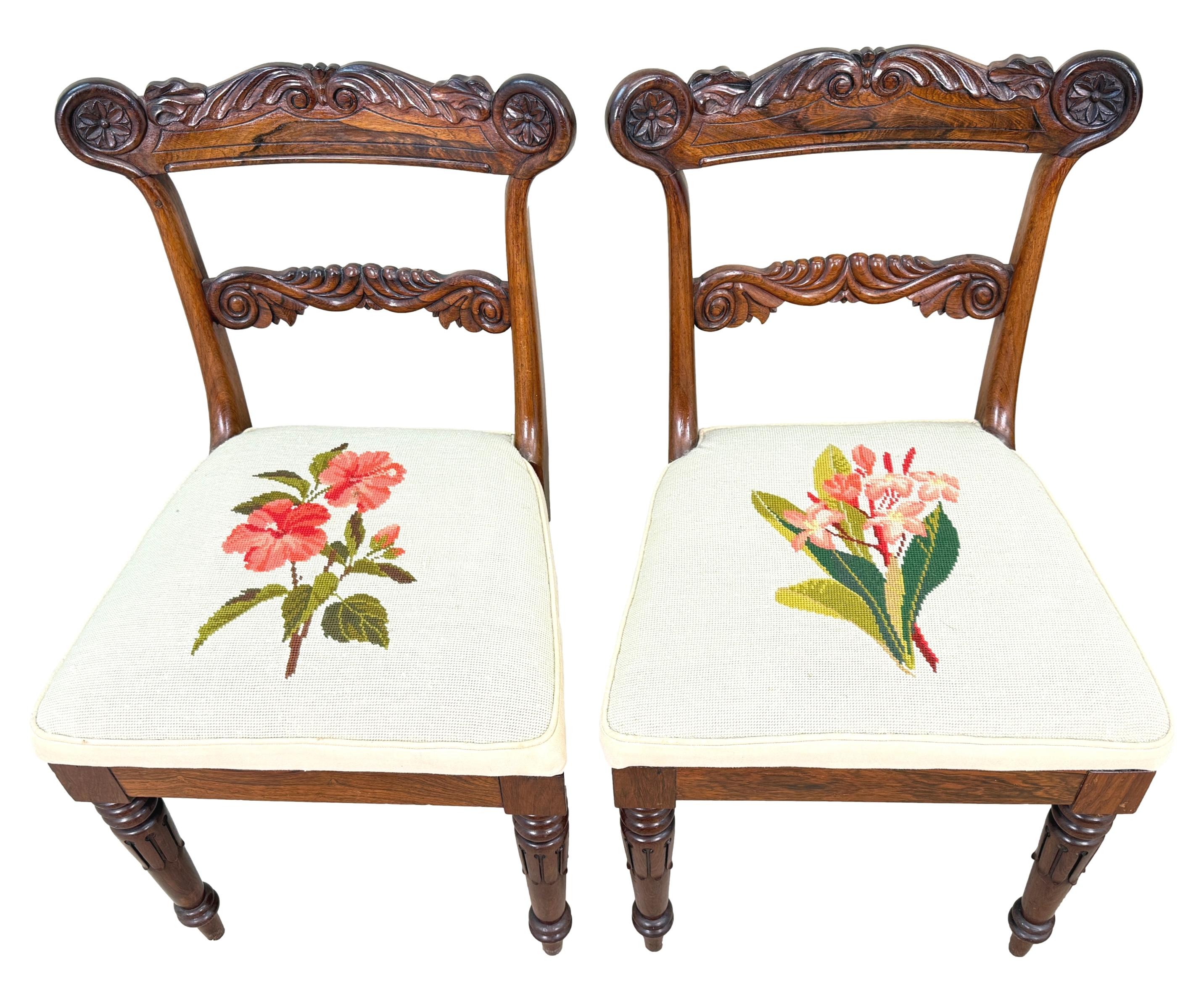 Inglese Set di 10 sedie da pranzo Regency in palissandro del XIX secolo in vendita