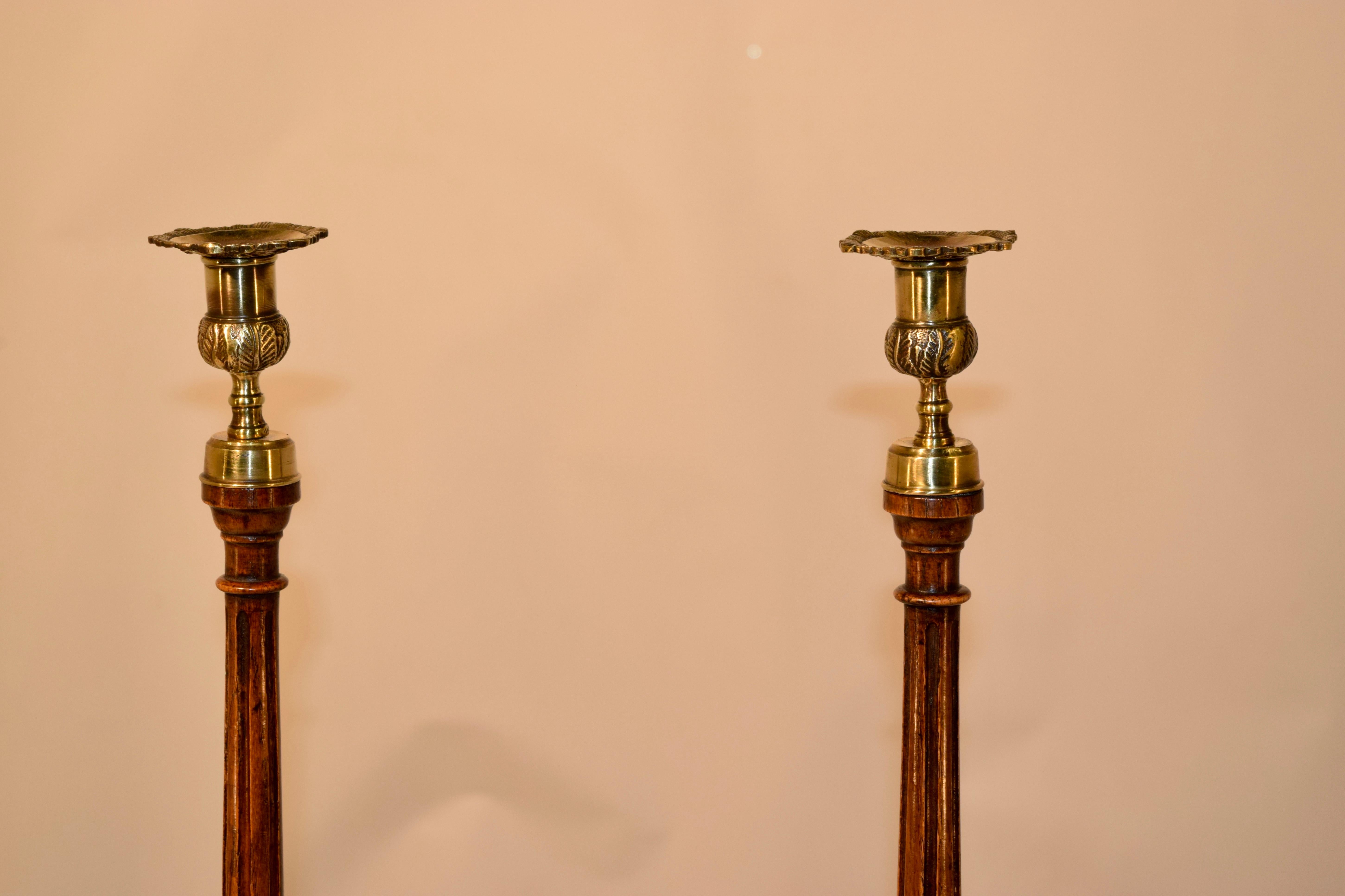 19th Century Set of 2 Tall Candlesticks In Good Condition For Sale In High Point, NC