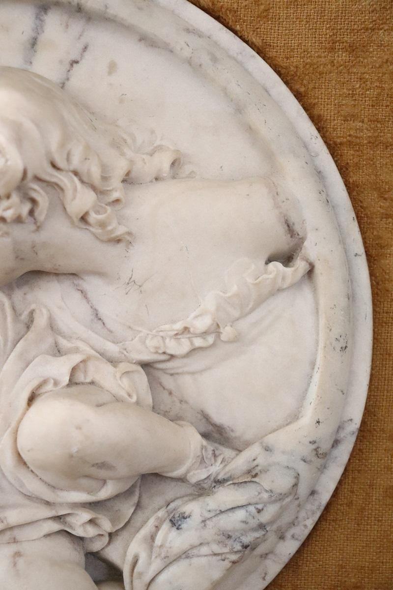 19th Century Set of 2 White Marble Bas-Relief Sculptures with Frame, Signed 8