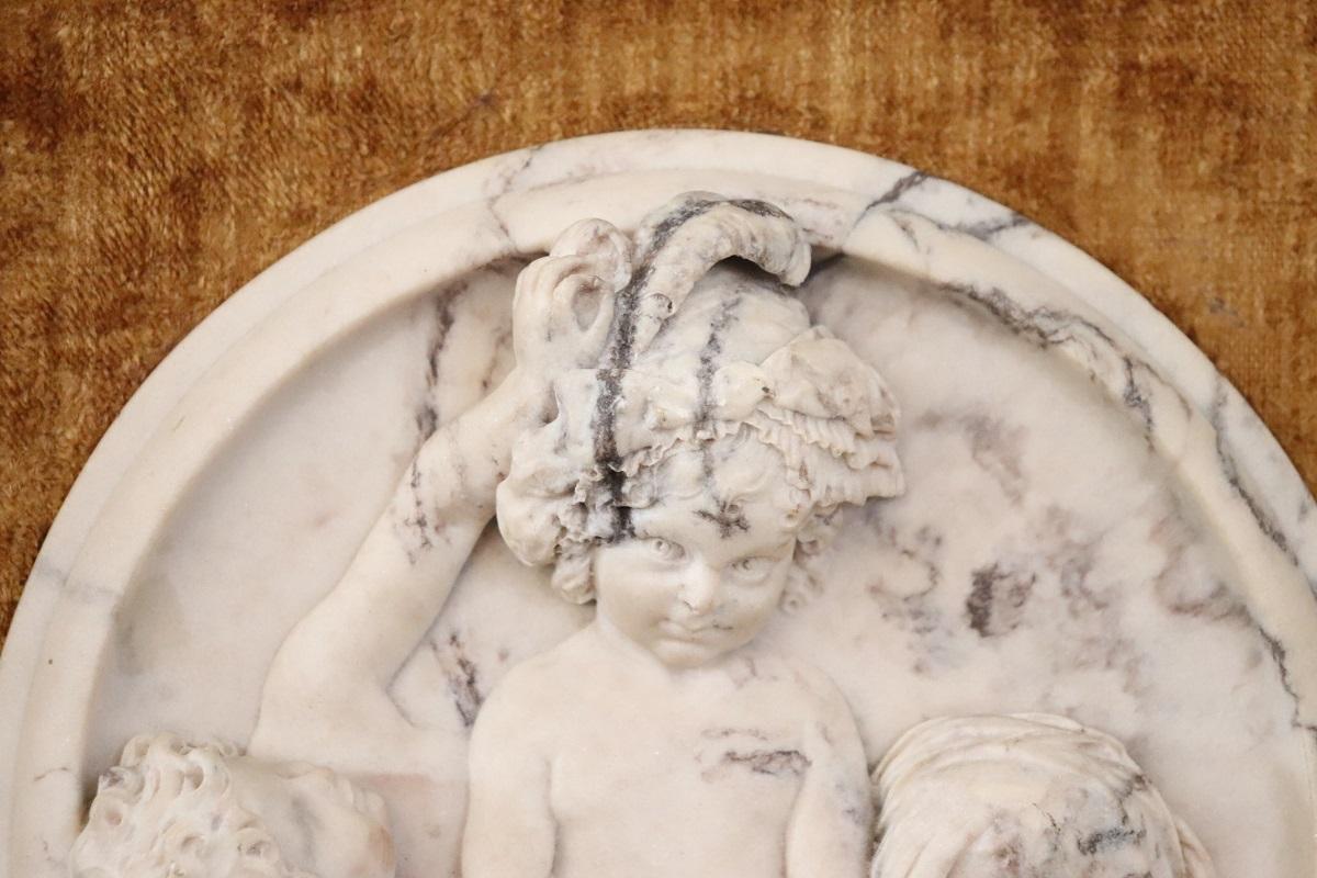 19th Century Set of 2 White Marble Bas-Relief Sculptures with Frame, Signed In Good Condition In Casale Monferrato, IT