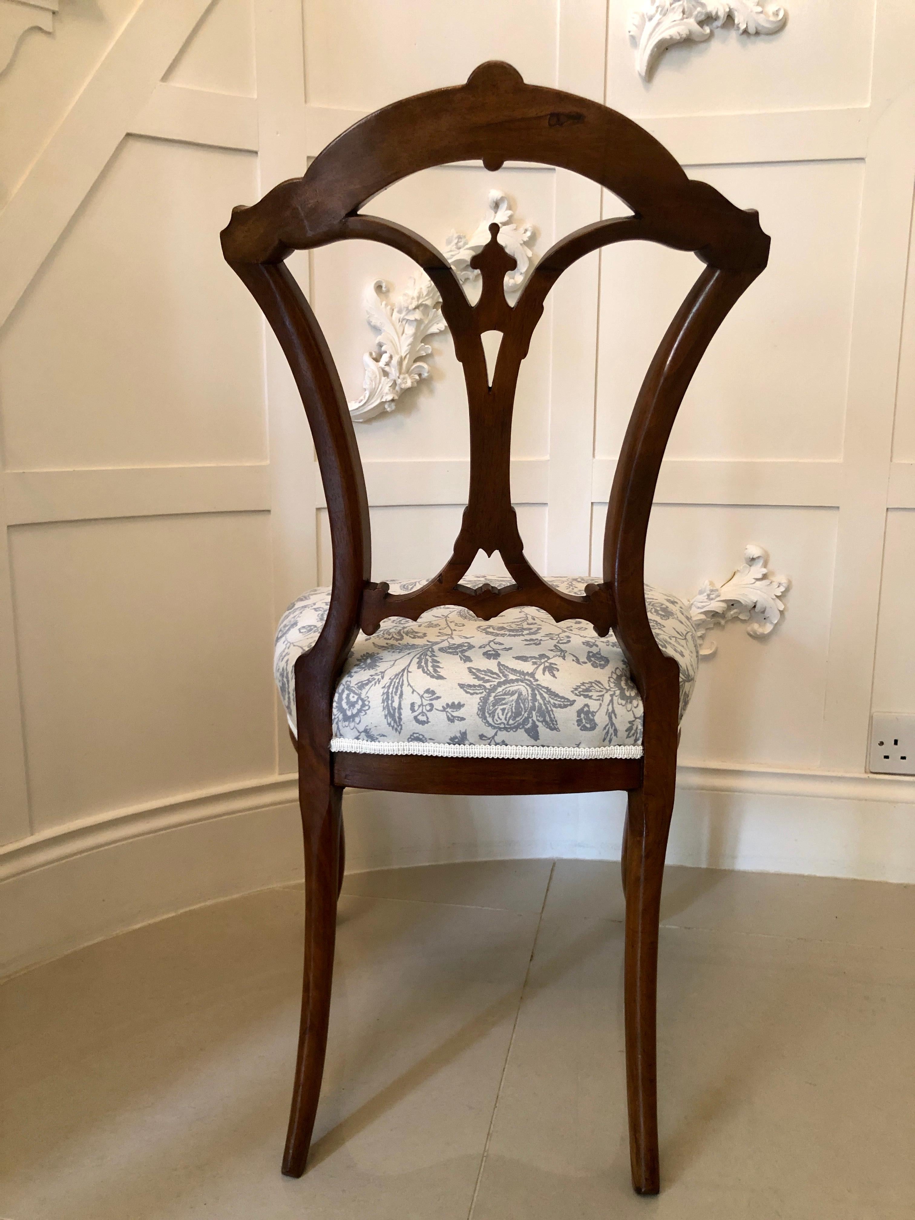 19th Century Set of 4 Antique Victorian Walnut Dining Chairs 1