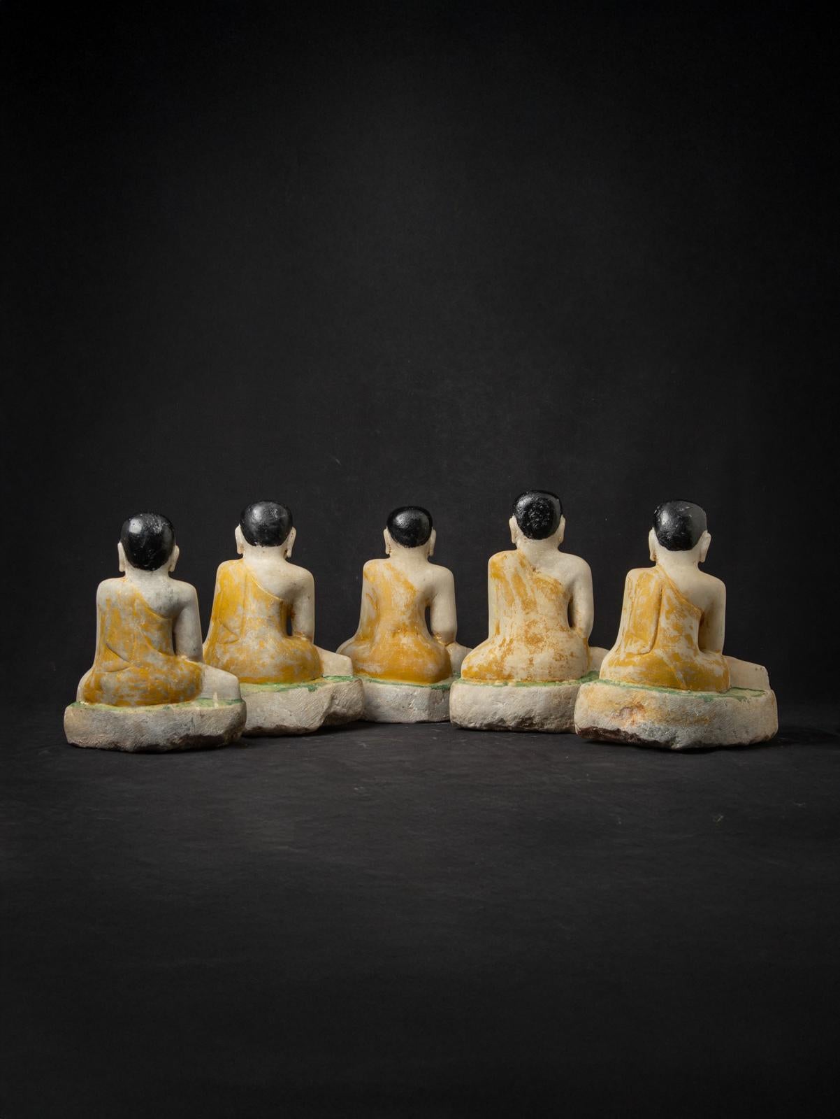 XIX secolo Set di 5 antiche statue di monaci birmani provenienti dalla Birmania in vendita 4