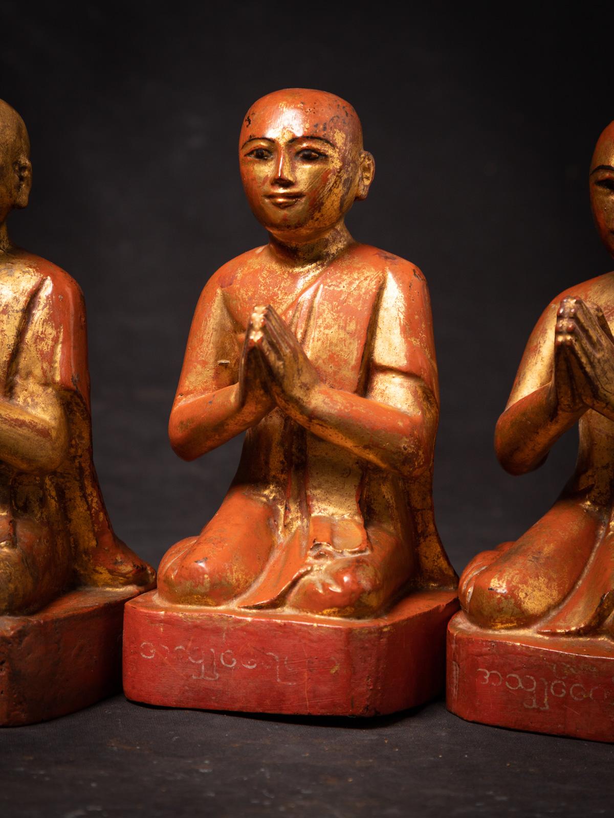 19th century set of 6 antique wooden Burmese Monk statues in Namaskara Mudra For Sale 6