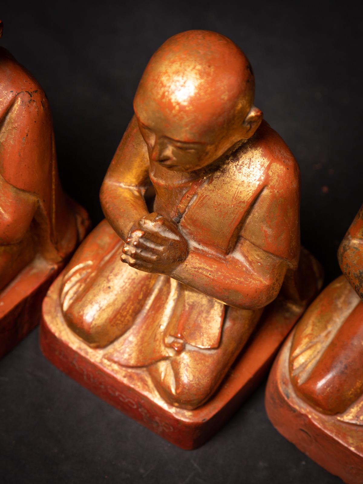 19th century set of 6 antique wooden Burmese Monk statues in Namaskara Mudra For Sale 11