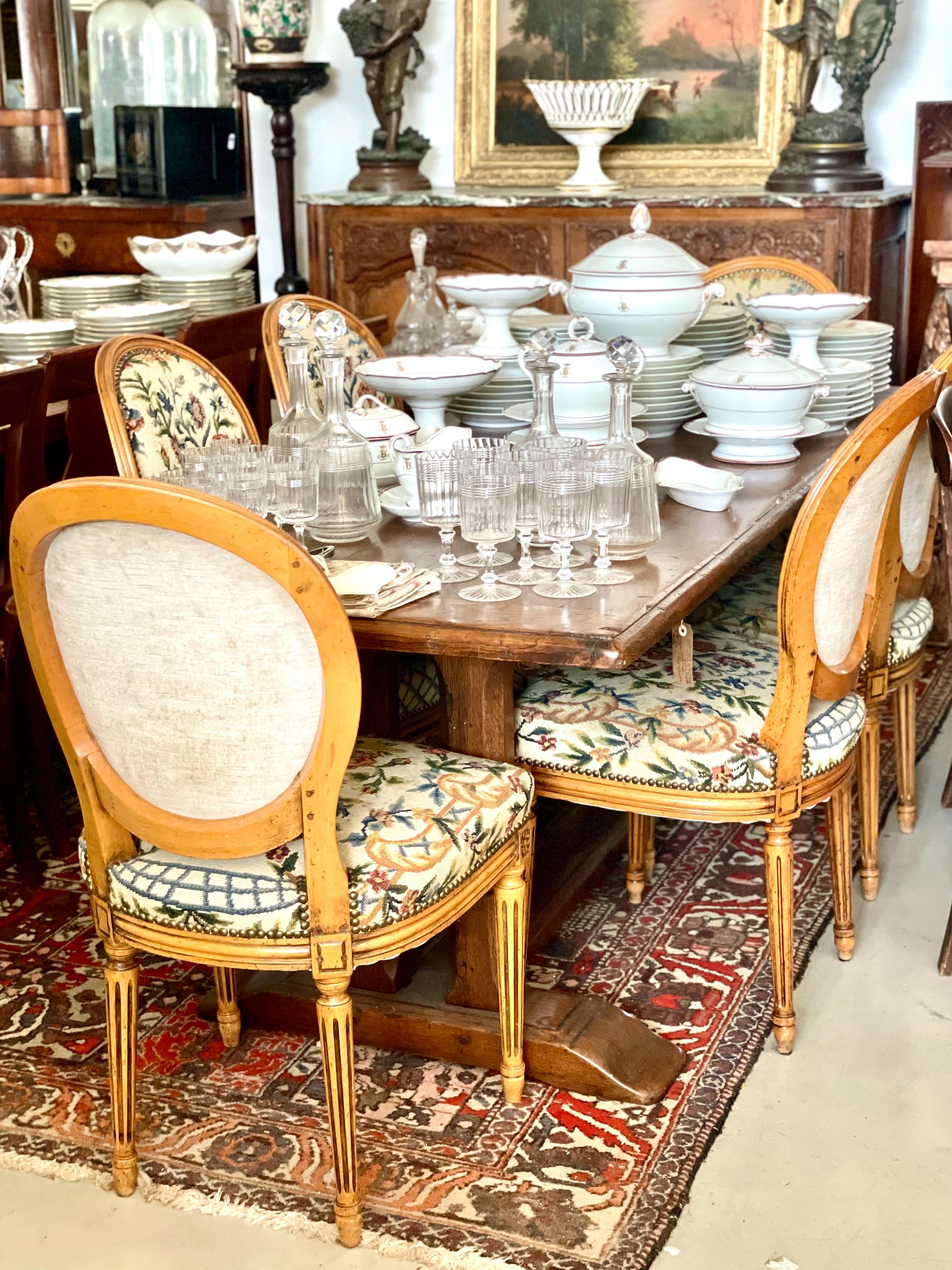 Set di 6 sedie da pranzo Luigi XVI del XIX secolo in vendita 1