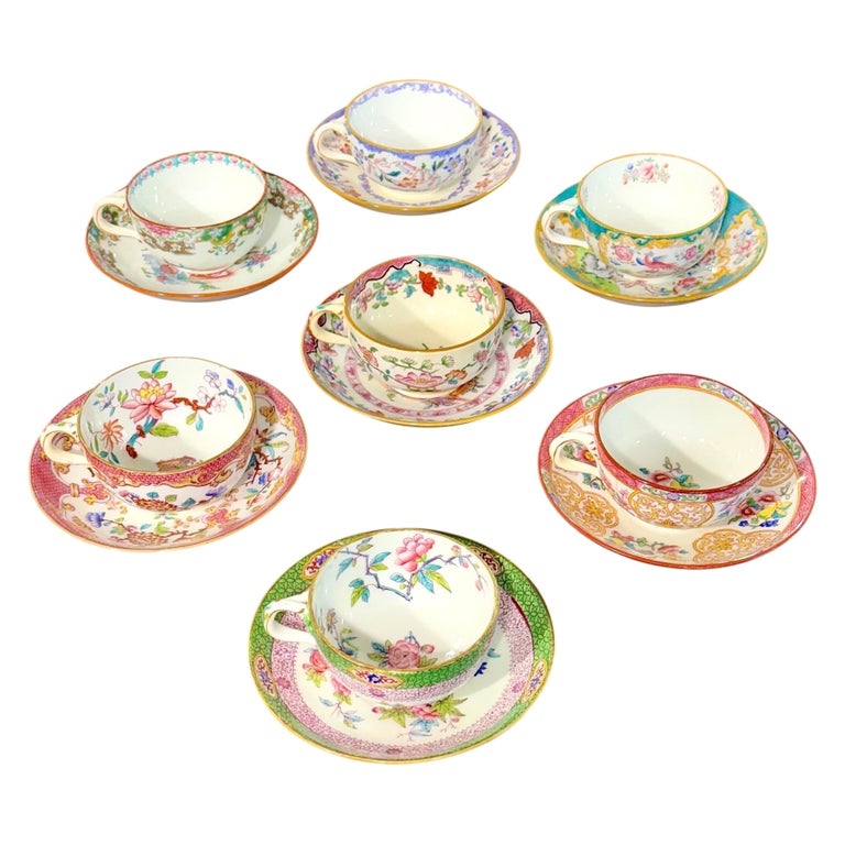 19. Jahrhundert Satz von 7 englischen Porzellan Teetassen und Untertassen, 6 signiert Minton im Angebot bei 1stDibs Deutschland