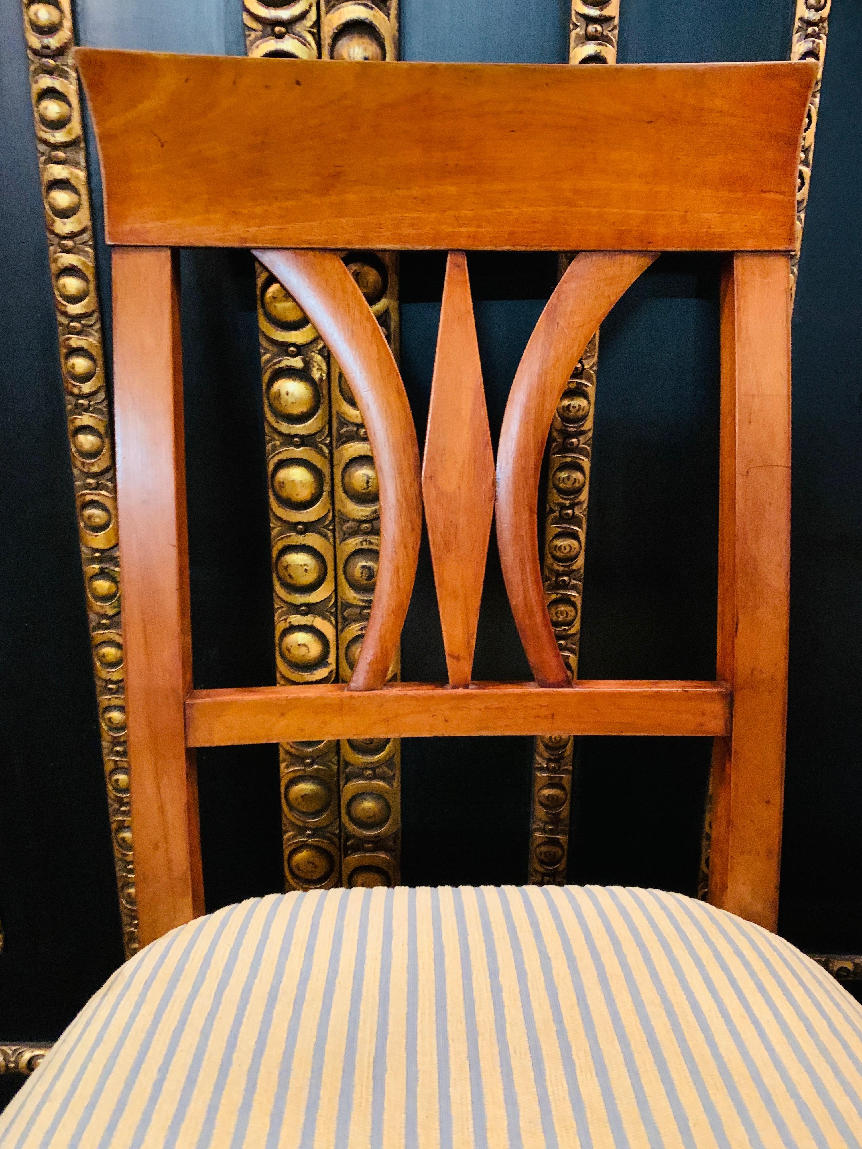 19th Century Set of antique Biedermeier Chairs Cherrywood, 1820  For Sale 5
