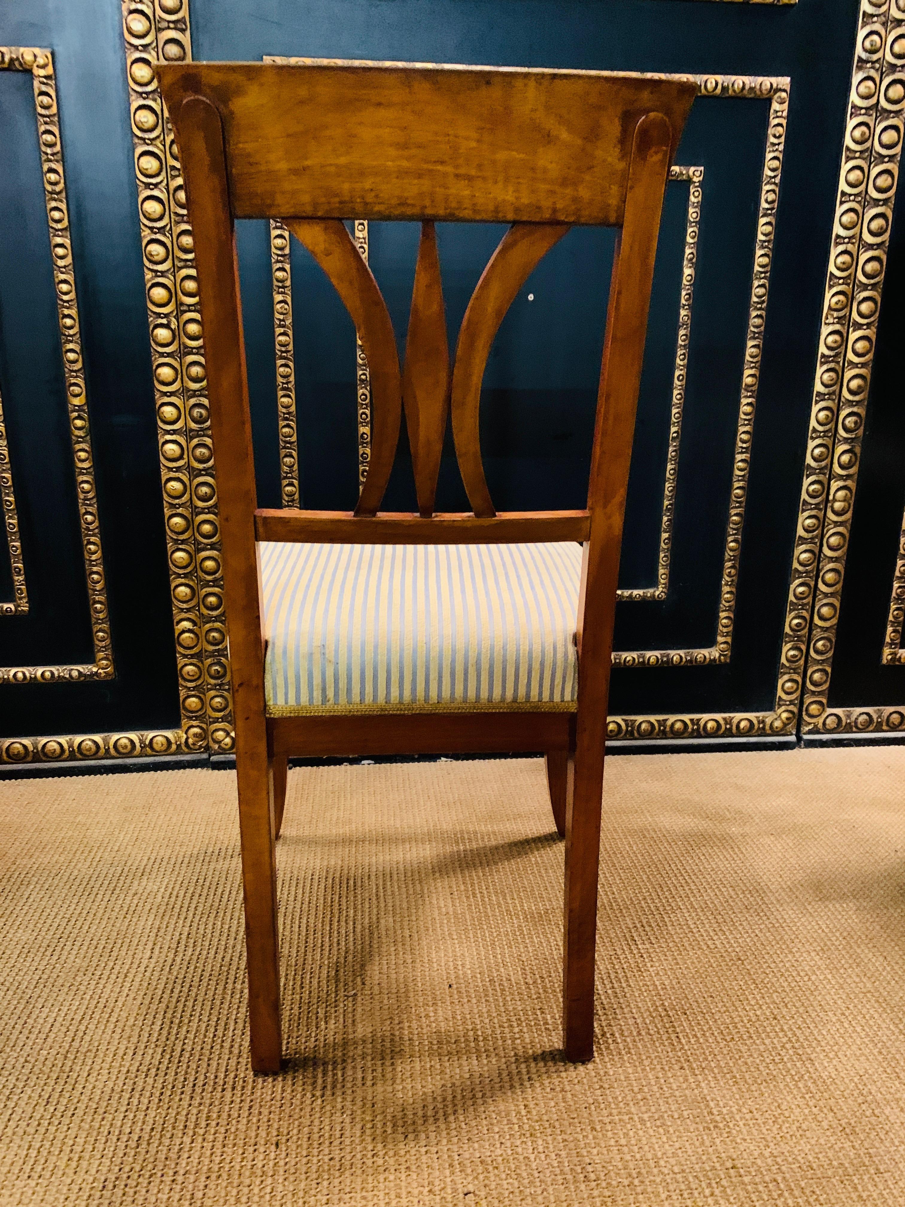 19th Century Set of antique Biedermeier Chairs Cherrywood, 1820  For Sale 10