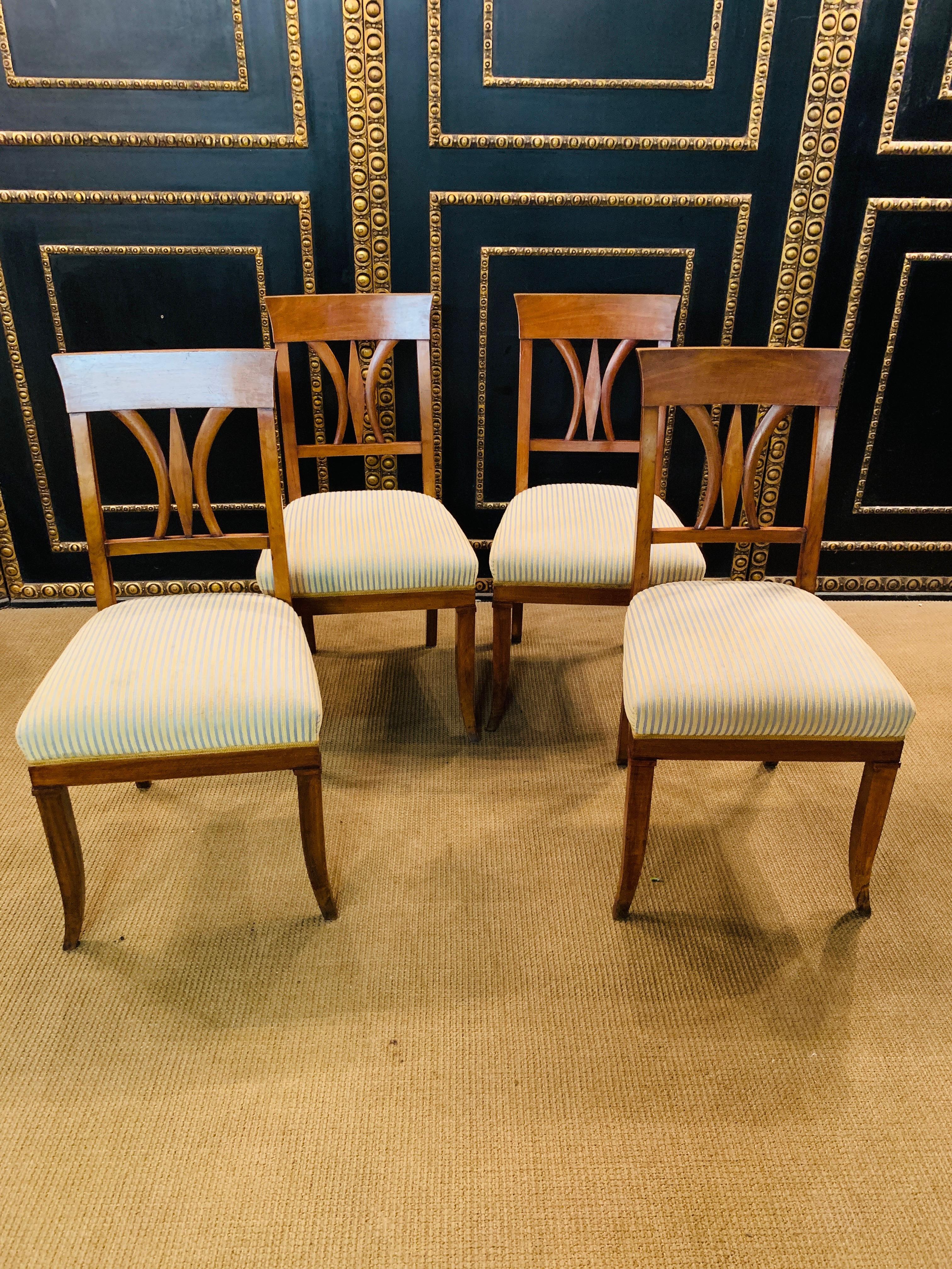 19th Century Set of antique Biedermeier Chairs Cherrywood, 1820  For Sale 15