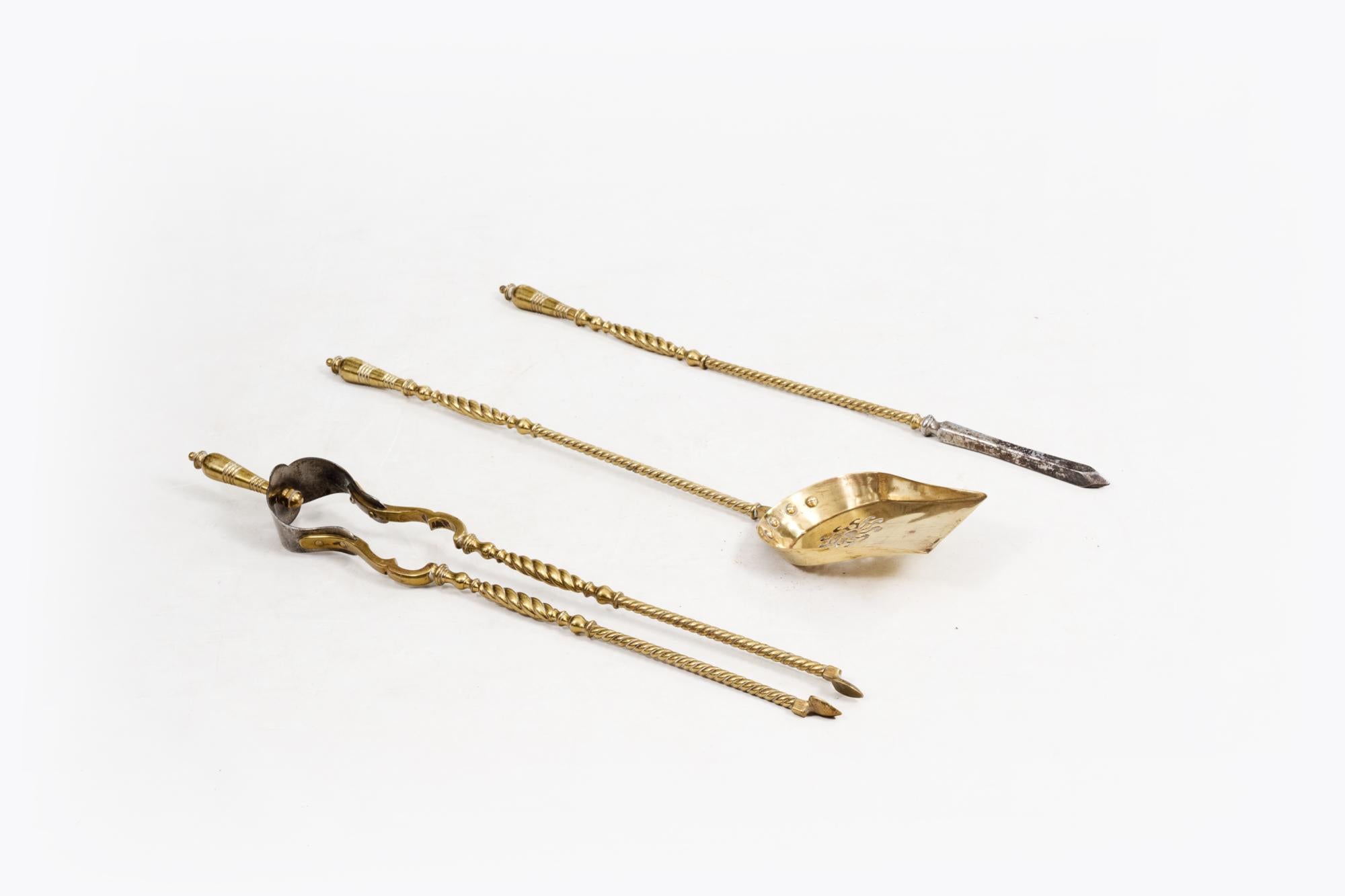Ottone Set di ferri da stiro in ottone del XIX secolo in vendita