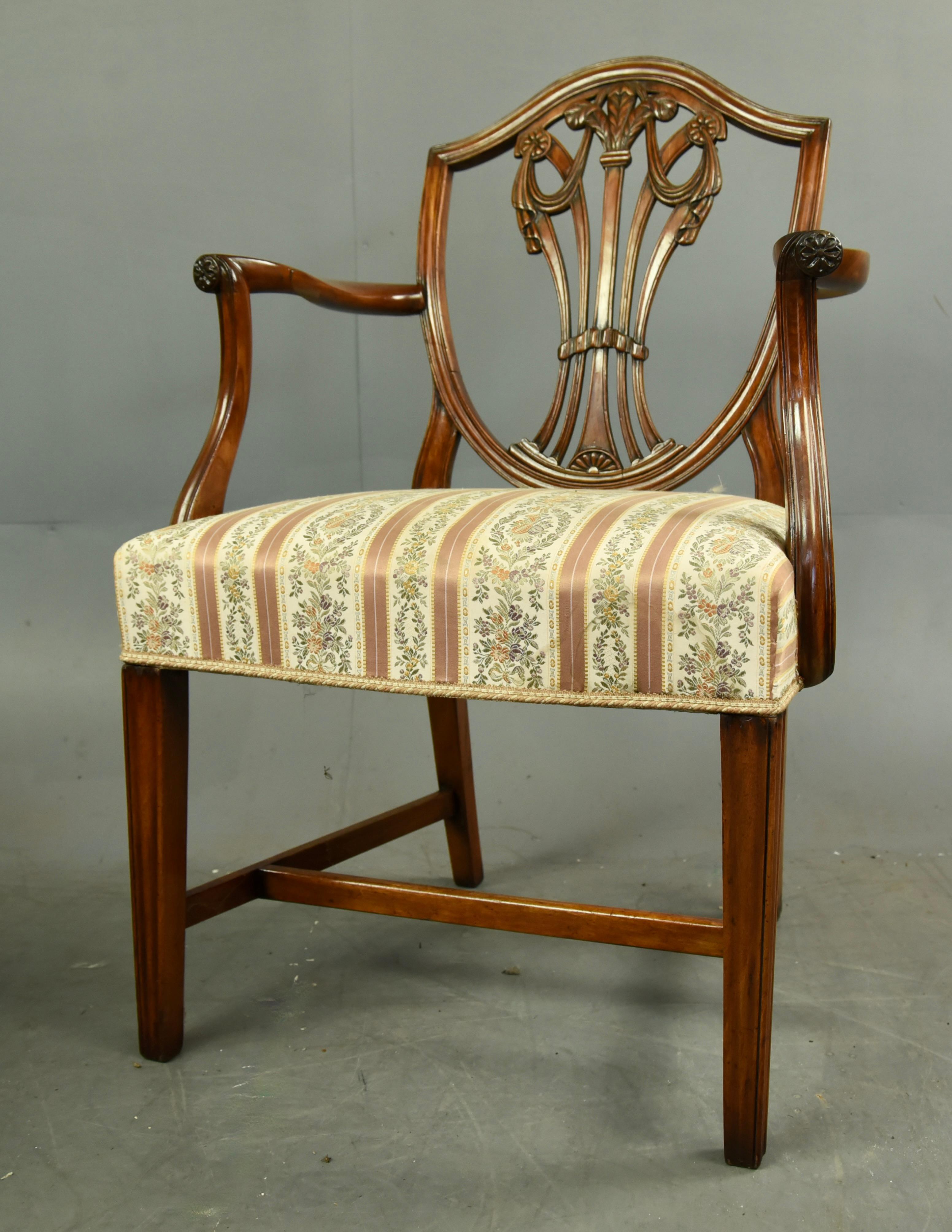 Adam Style 19th century set of eight Georgian Hepplewhite dining chairs 