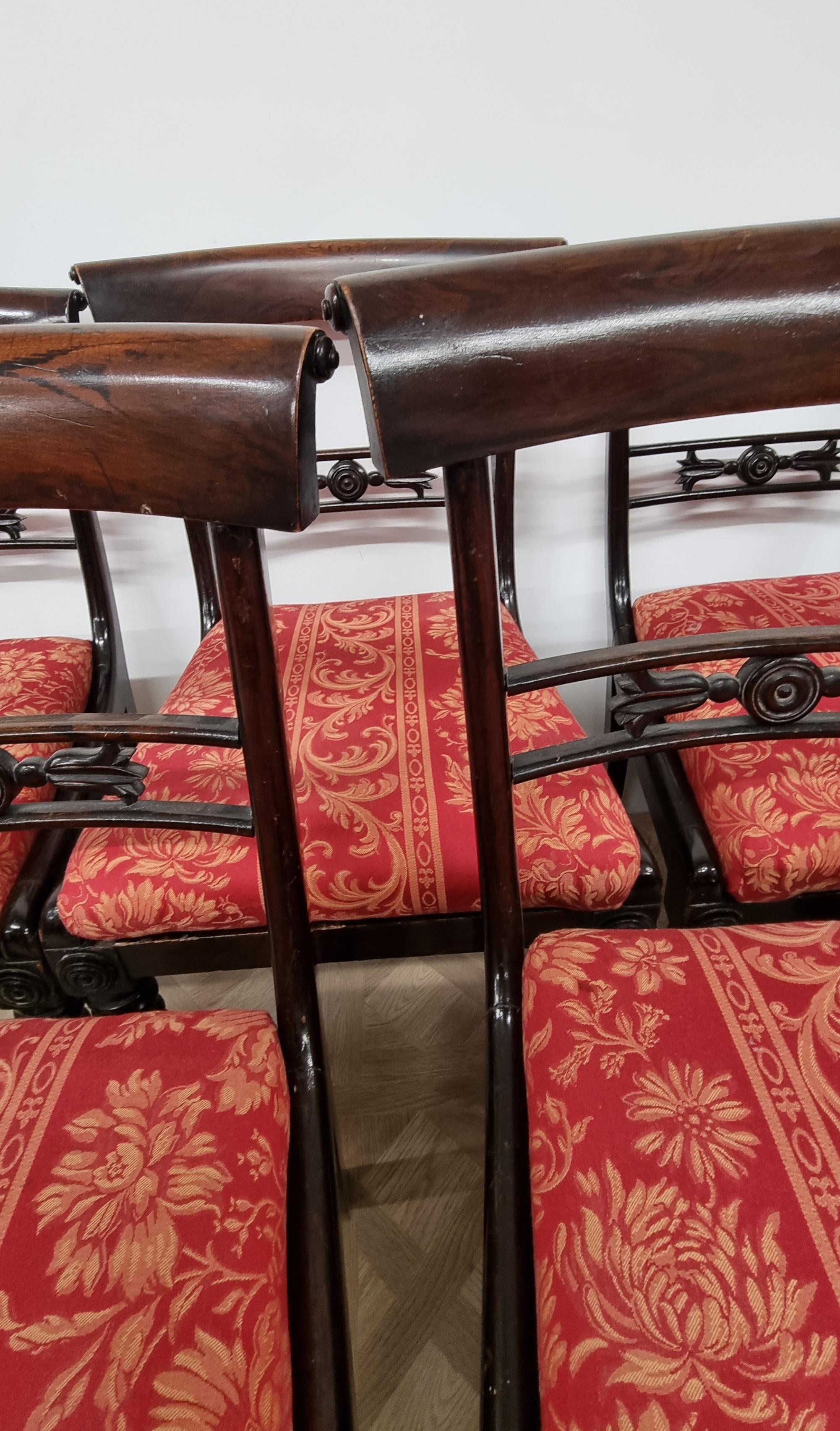 Bois de rose Ensemble de huit chaises de salle à manger en bois de rose d'époque William IV, 19e siècle en vente