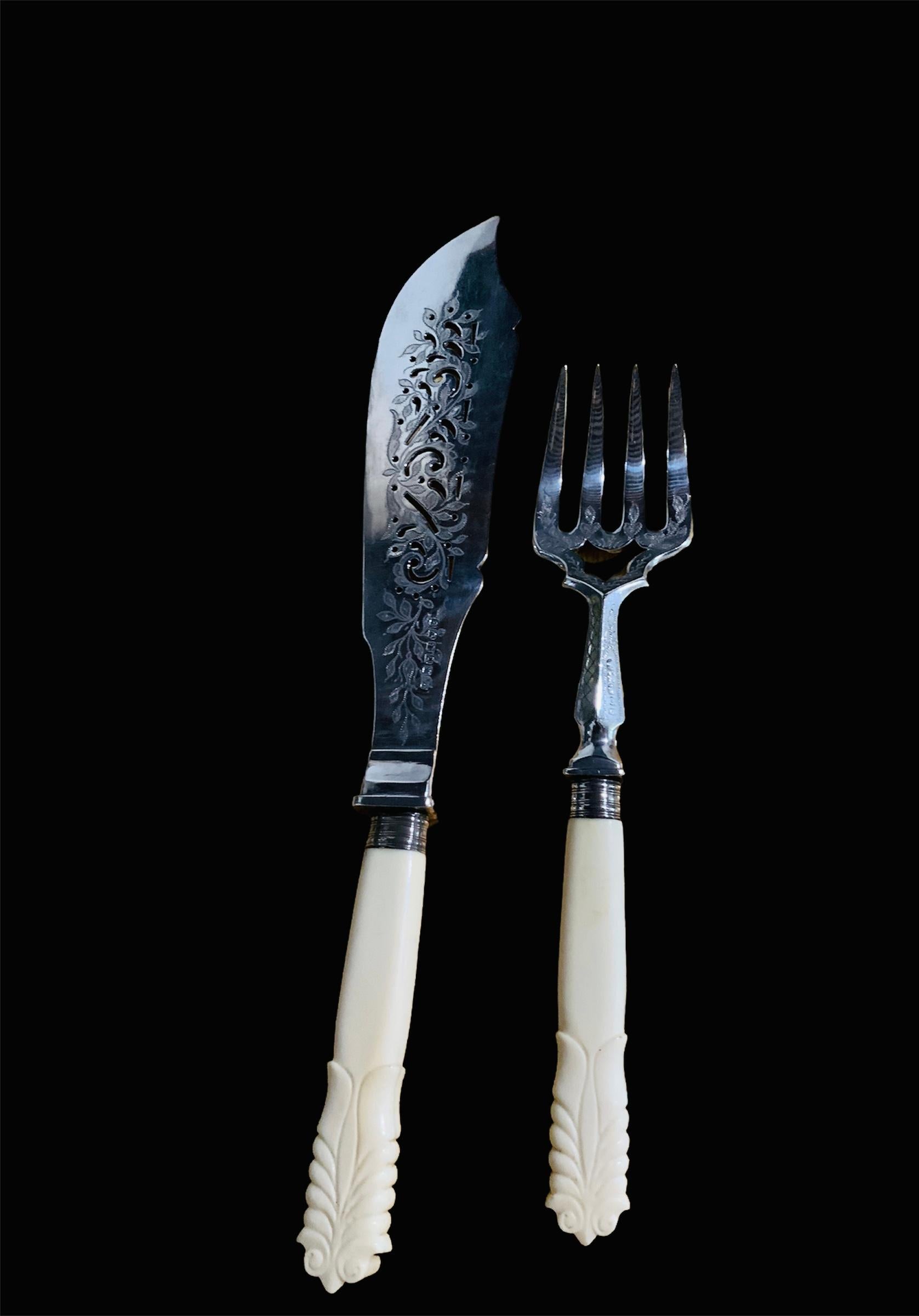 Ensemble de fourchettes et de couteaux de pêche du 19ème siècle en vente 2