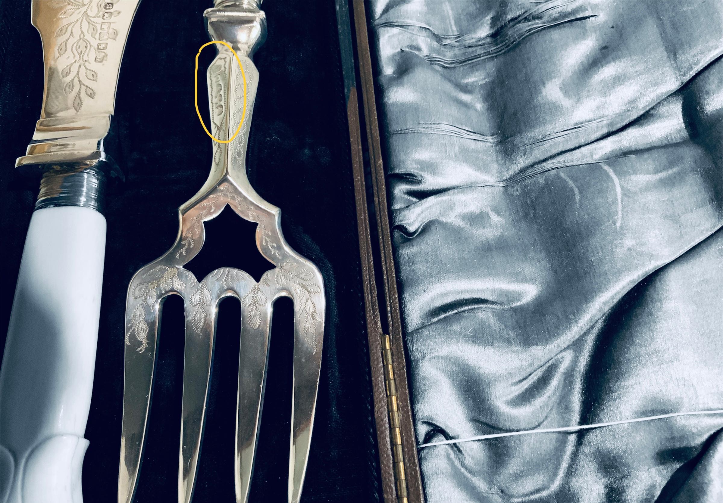 Ensemble de fourchettes et de couteaux de pêche du 19ème siècle en vente 5