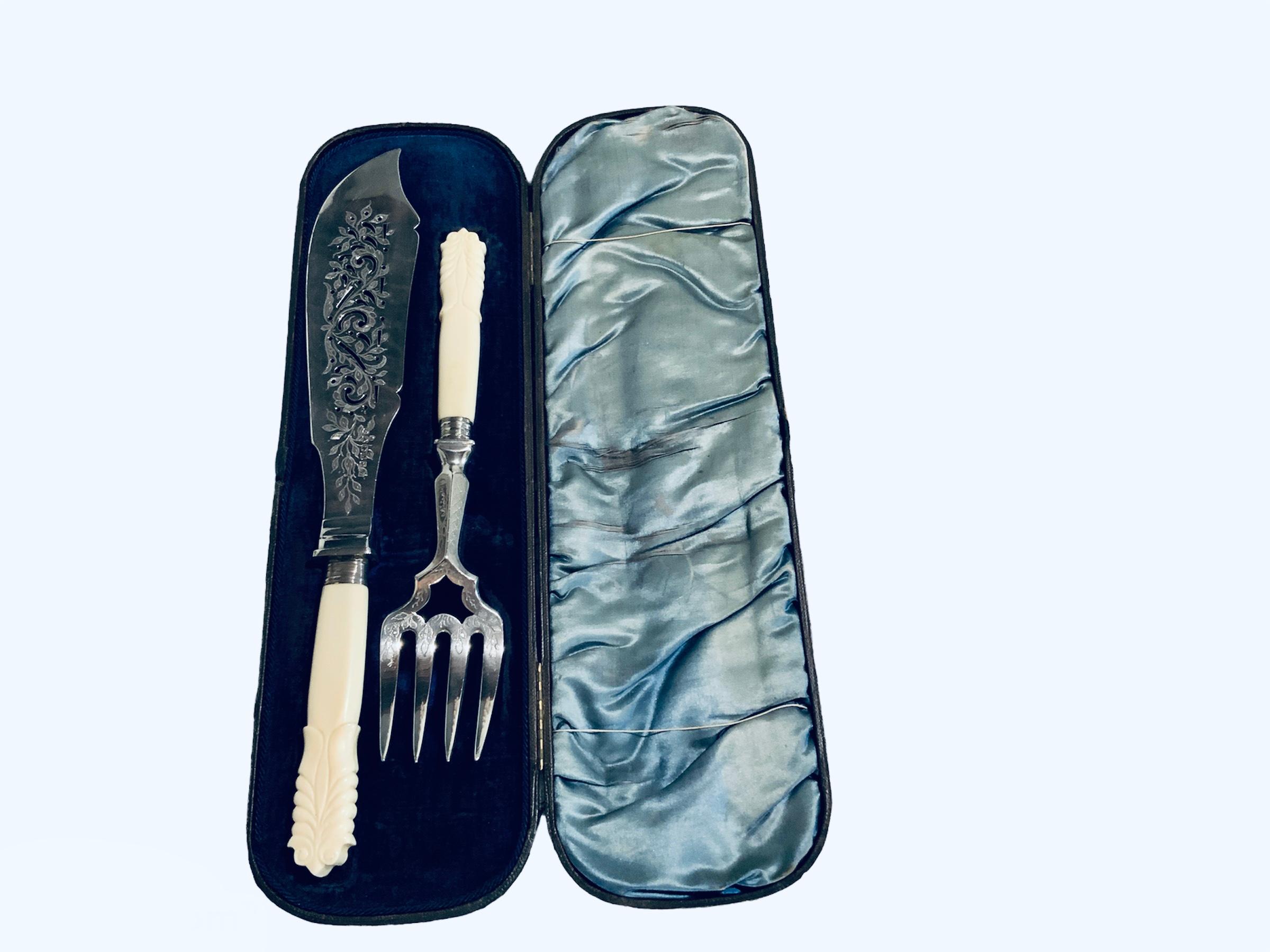 XIXe siècle Ensemble de fourchettes et de couteaux de pêche du 19ème siècle en vente
