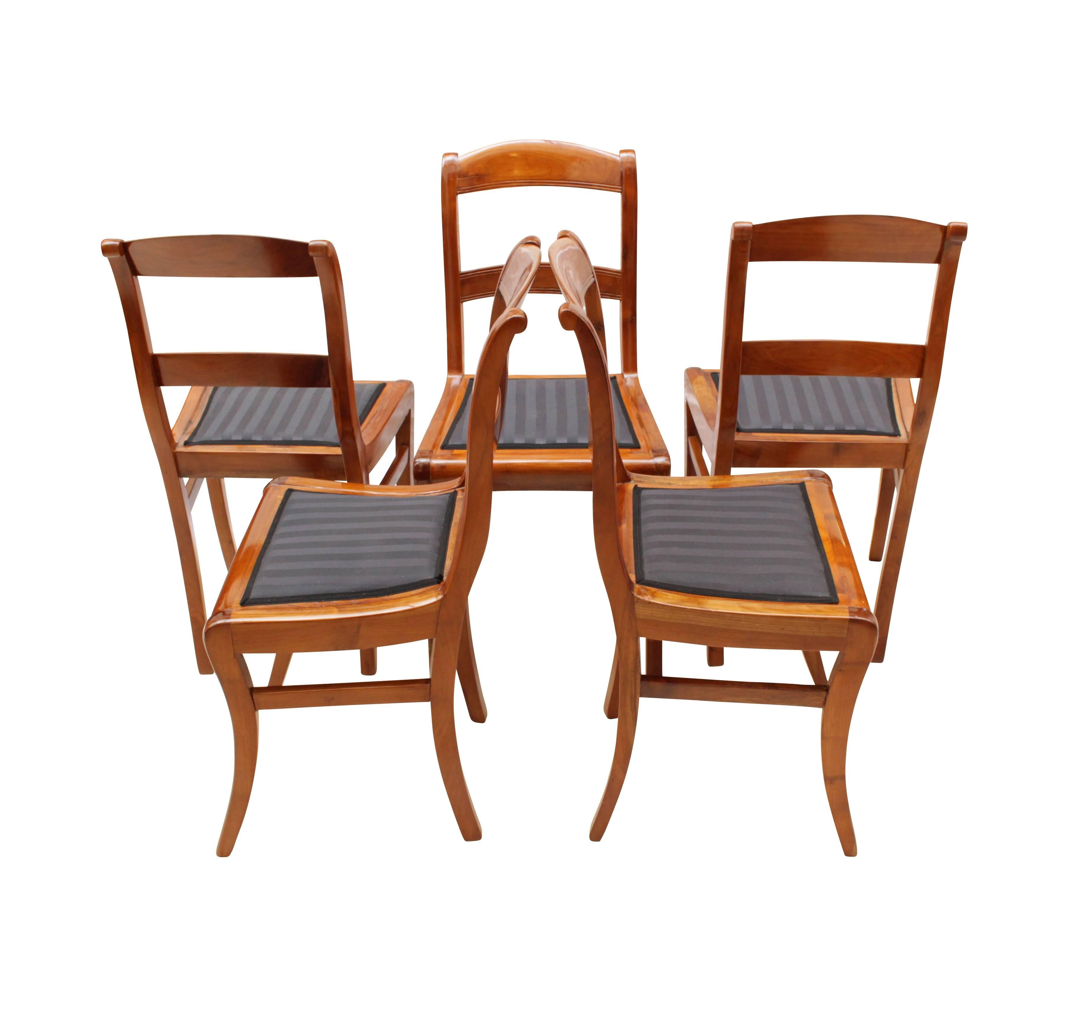 Set of five chairs, Biedermeier, solid cherrywood. The chairs were new re-upholstered. In good restored condition.
Measure: Seat height 45cm.