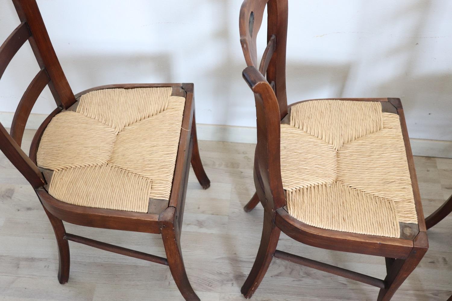 19th Century Set of Four Antique Chairs in Cherry Wood with Straw Seat For Sale 2