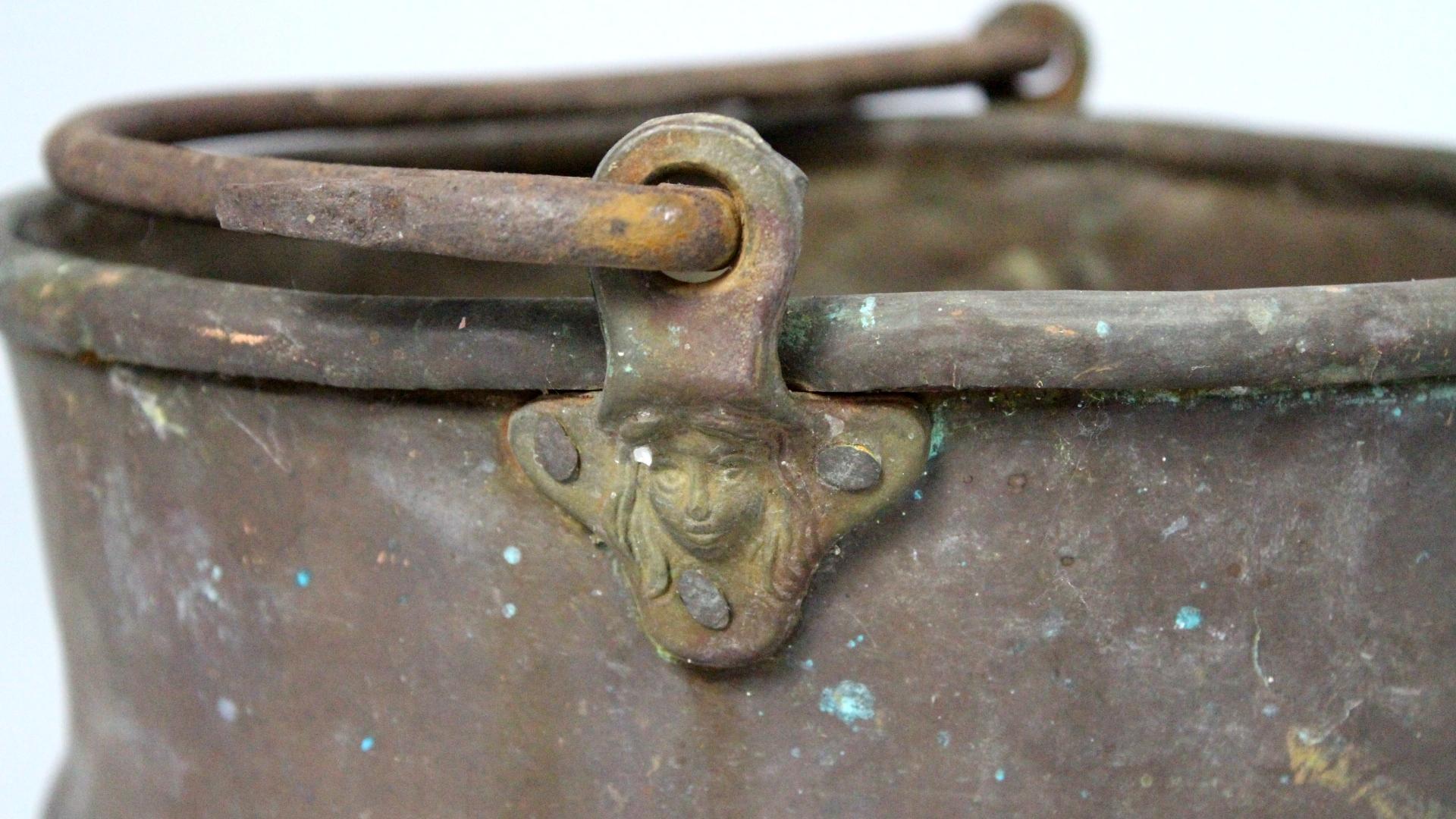 19th Century Set of Four Copper Pots In Distressed Condition In Cimelice, Czech republic