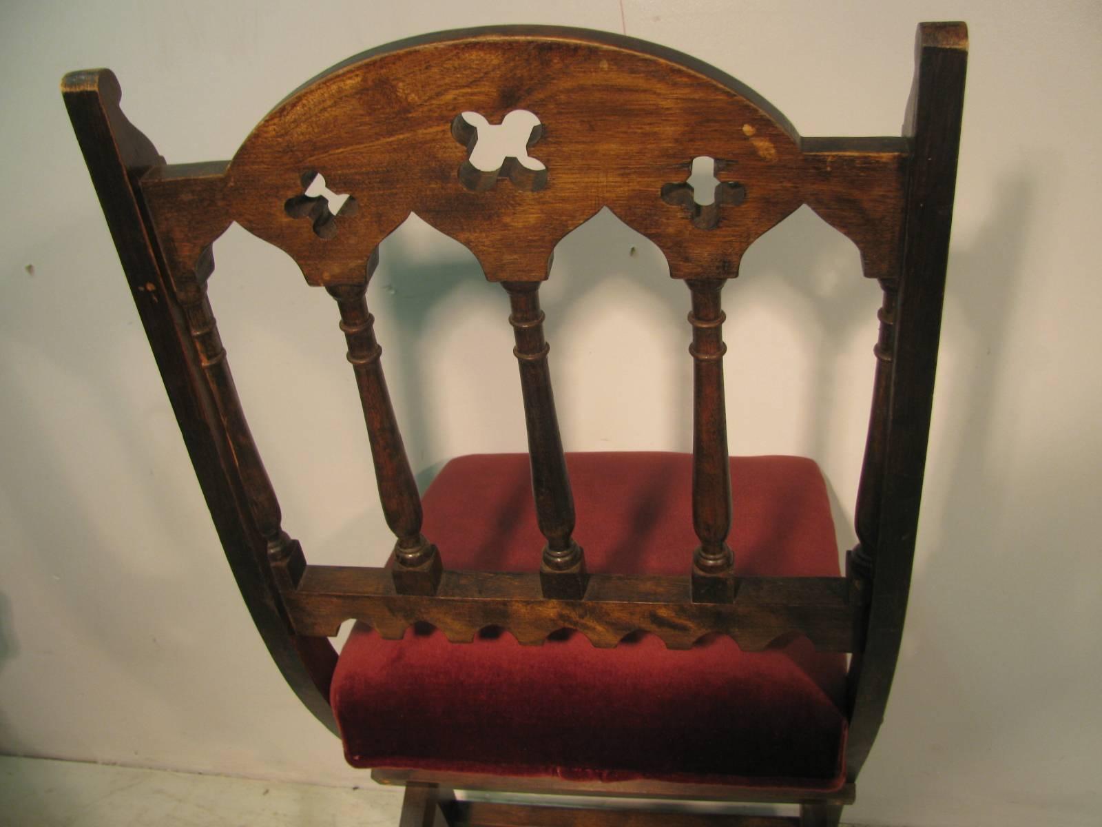 19th Century Set of Four Gothic Style Church Choir Chairs In Good Condition In Port Jervis, NY