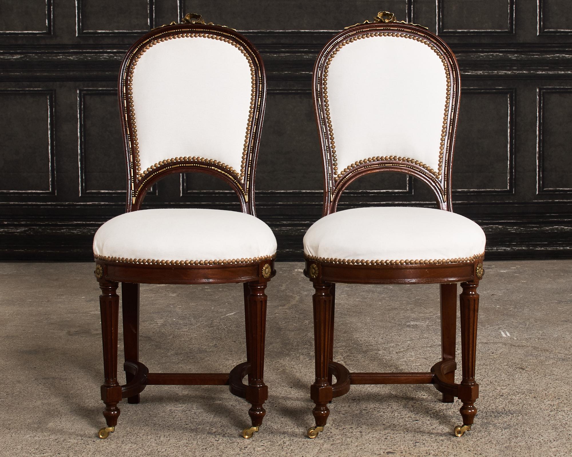 Ensemble de six chaises de salle à manger en acajou de style Directoire du 19e siècle  Bon état - En vente à Rio Vista, CA