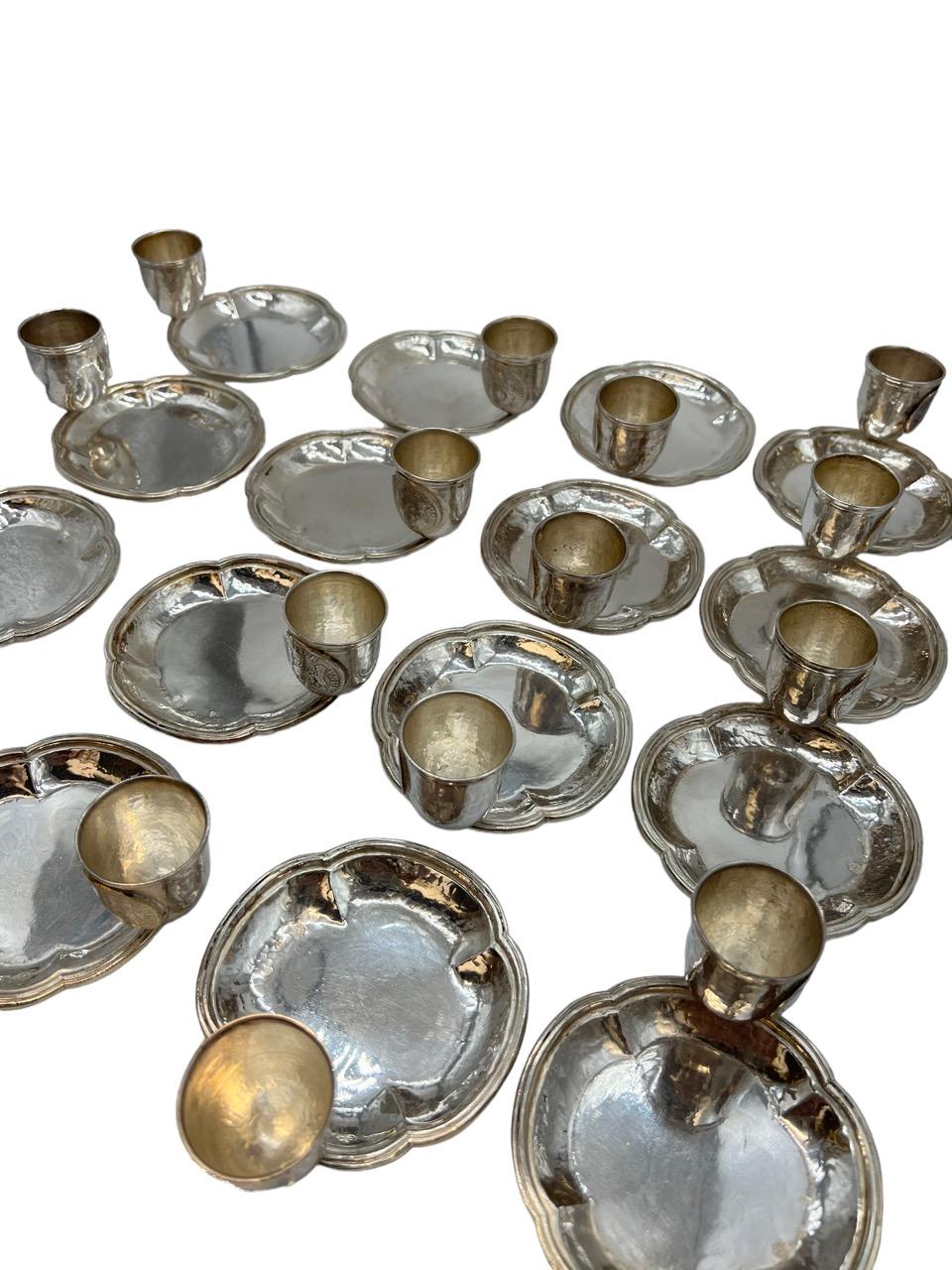 19th Century Set of Sixteen Spanish Sterling Silver Dishes with Bowl Attached For Sale 2
