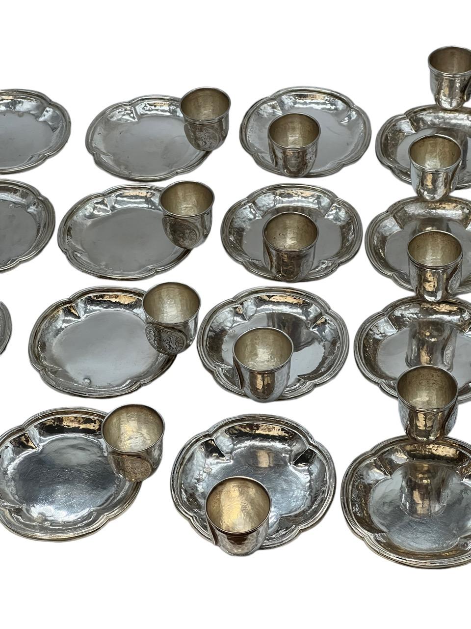 19th Century Set of Sixteen Spanish Sterling Silver Dishes with Bowl Attached For Sale 4