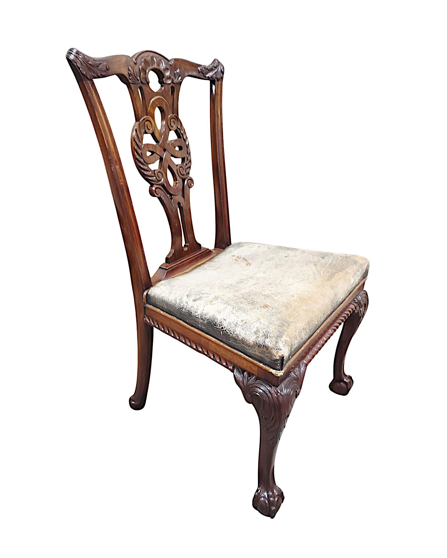 Siglo XIX Conjunto de veinticuatro sillas de comedor atribuidas a Butler's of Dublin en venta 1
