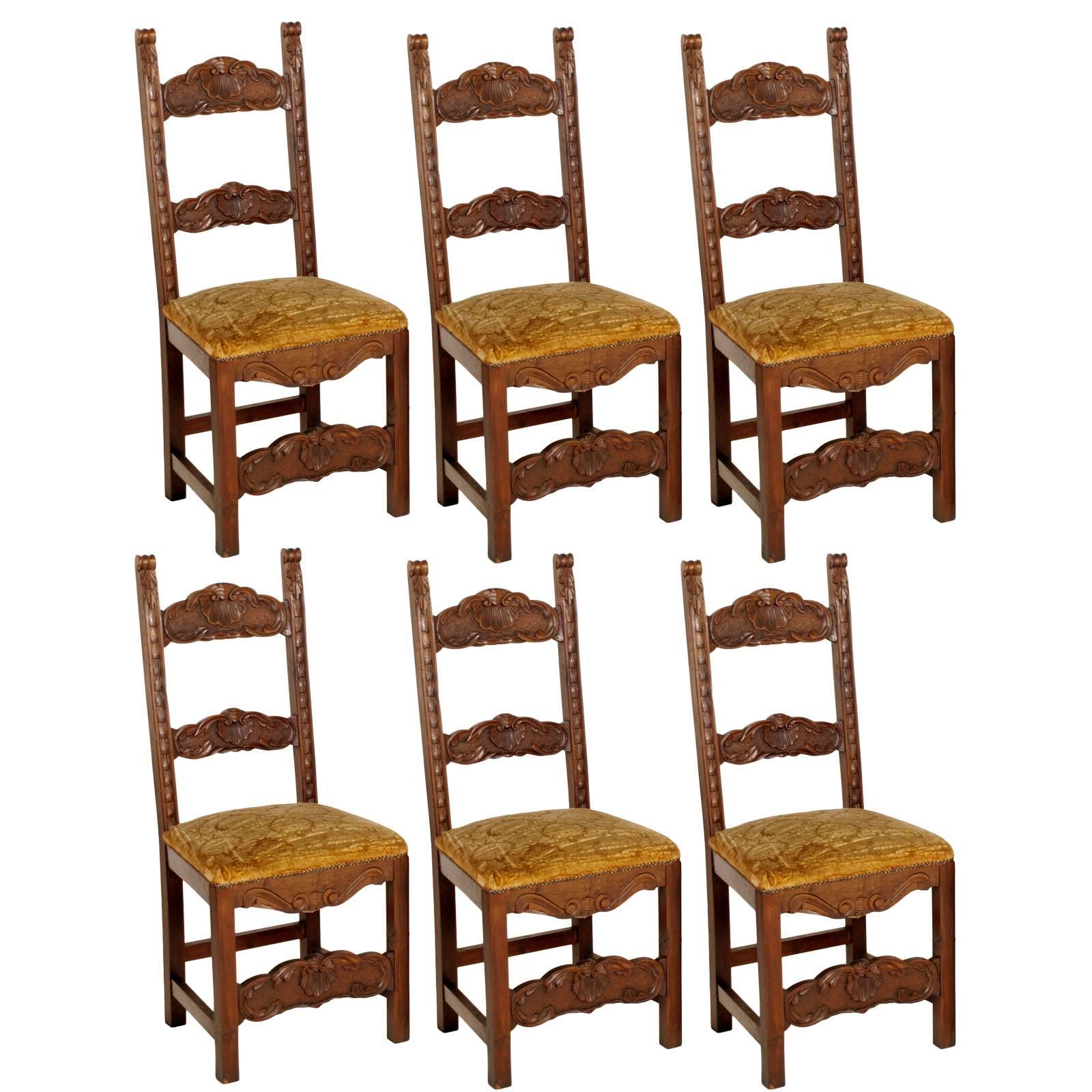 Satz von sechs Renaissance-Stühlen aus handgeschnitztem Nussbaumholz, Frühlingssitz, 19. Jahrhundert