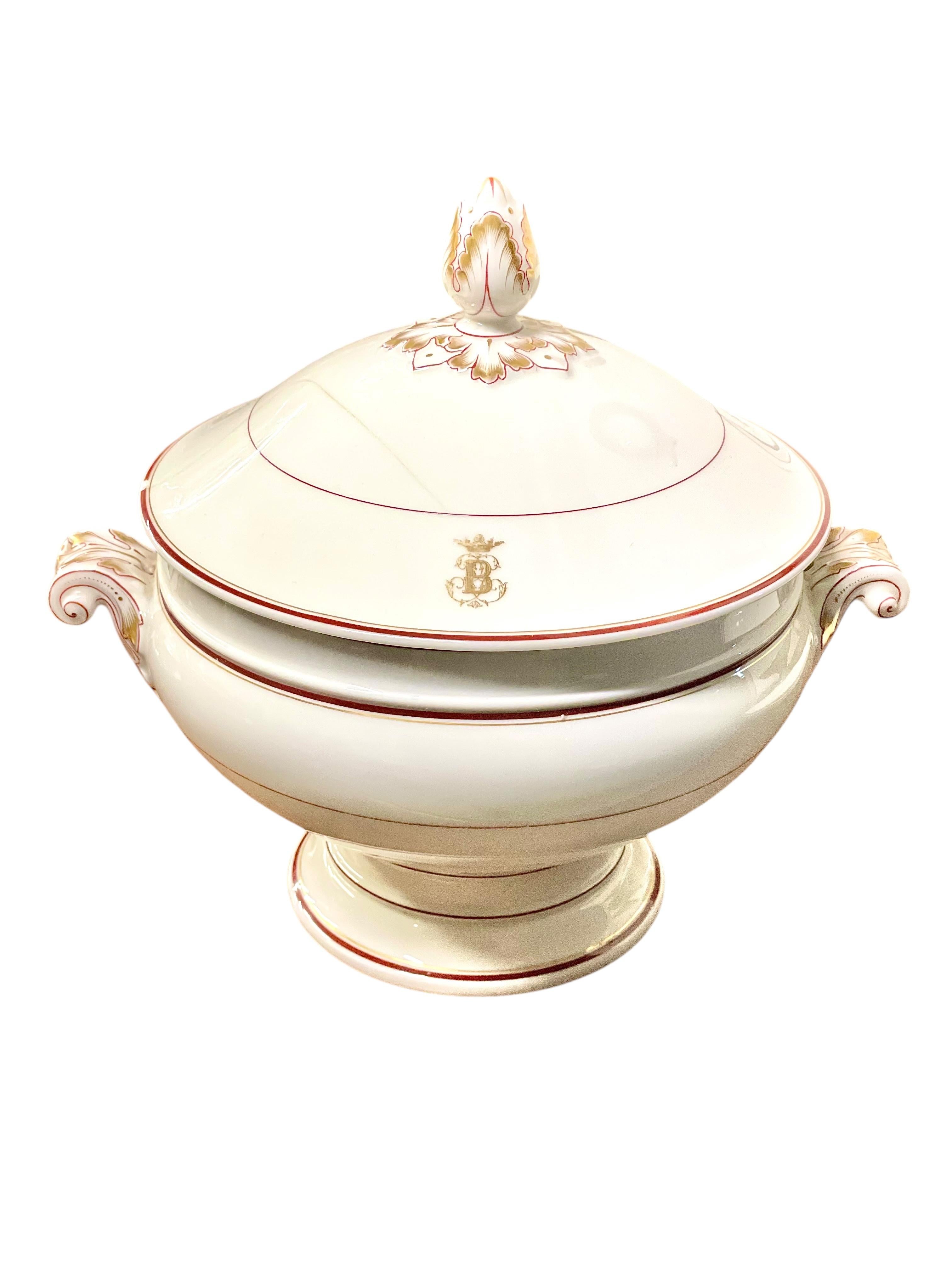 Sèvres Porzellan Tafelservice des 19. Jahrhunderts mit Comital Coronet im Angebot 11