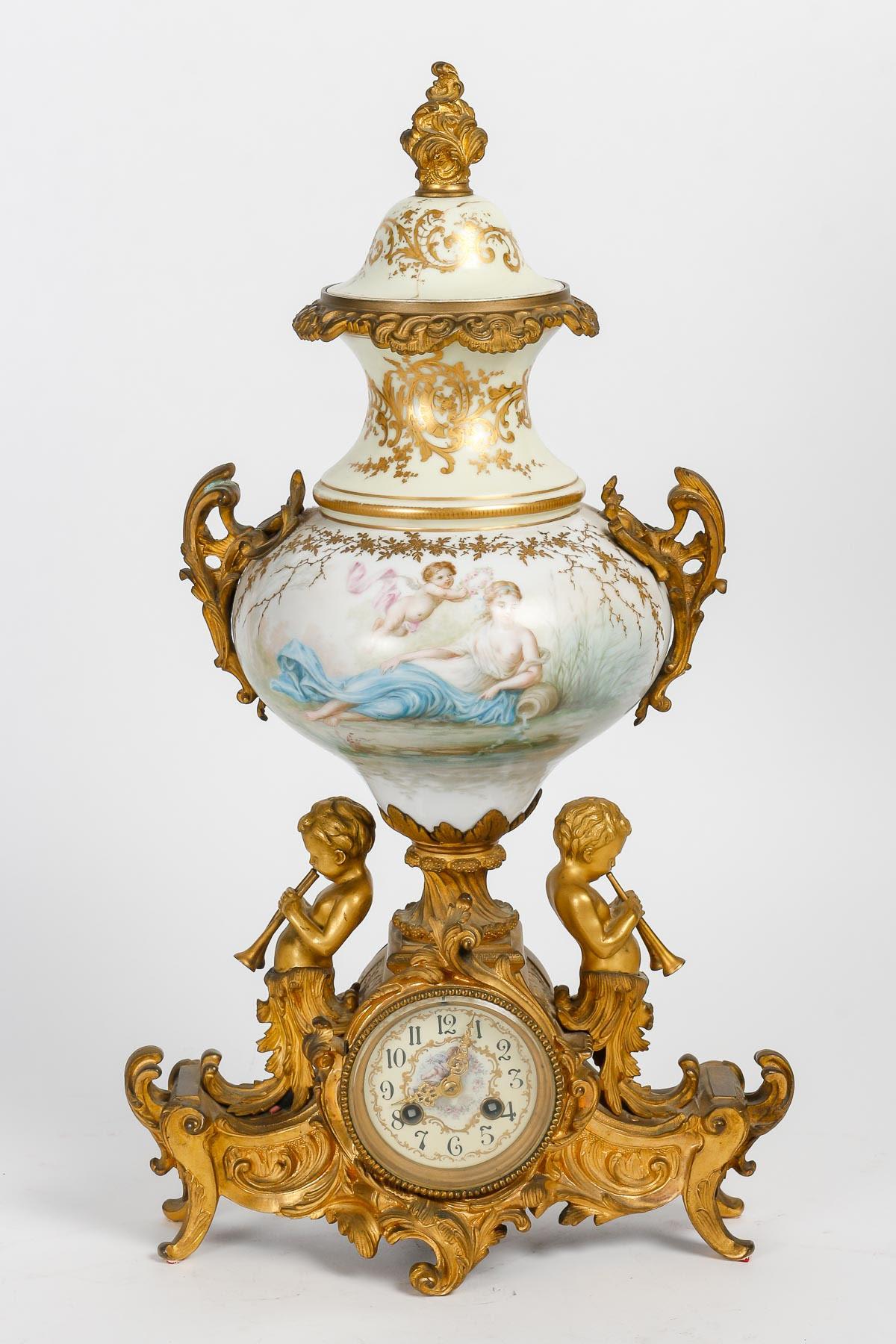 19th Century Sèvres Porcelain Mantel Set. For Sale 2