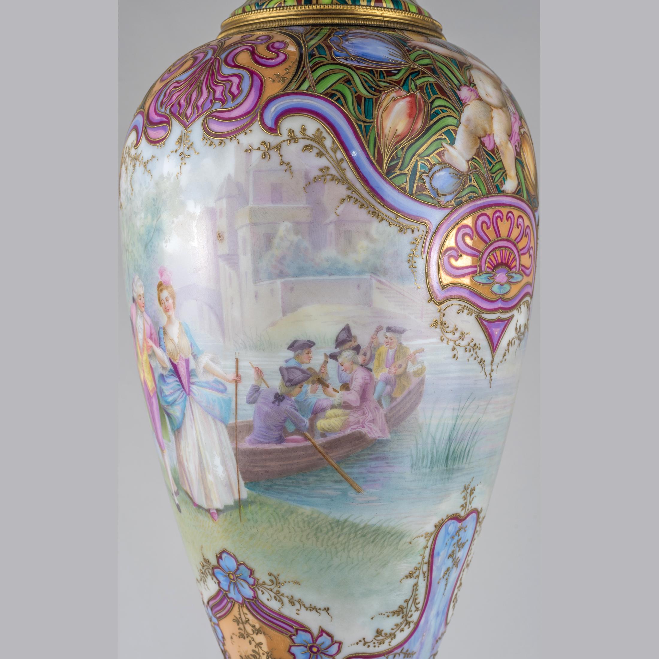19th Century Sèvres Style Gilt Porcelain Iridescent Glaze Portrait Vase In Good Condition For Sale In New York, NY