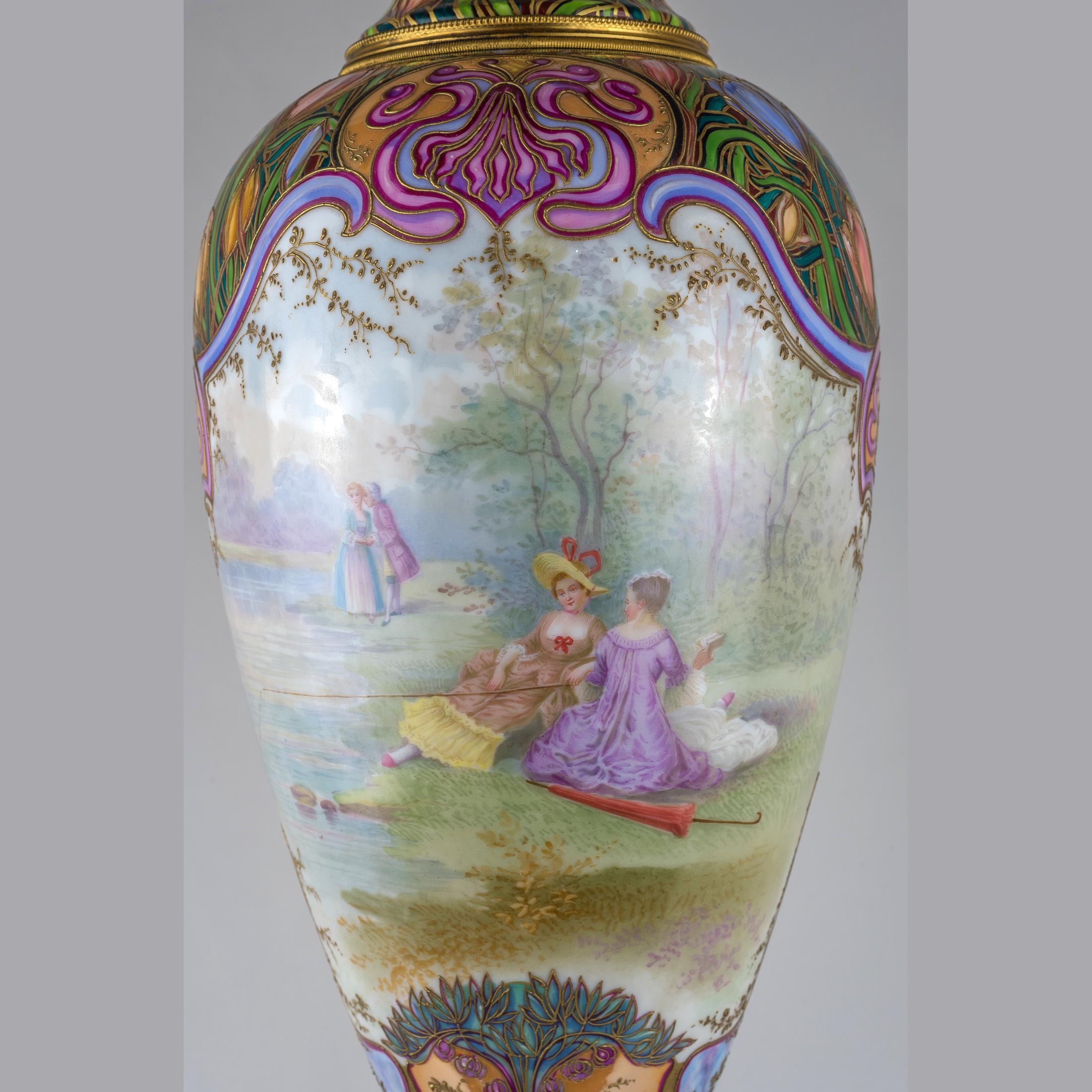 19th Century Sèvres Style Gilt Porcelain Iridescent Glaze Portrait Vase For Sale 2