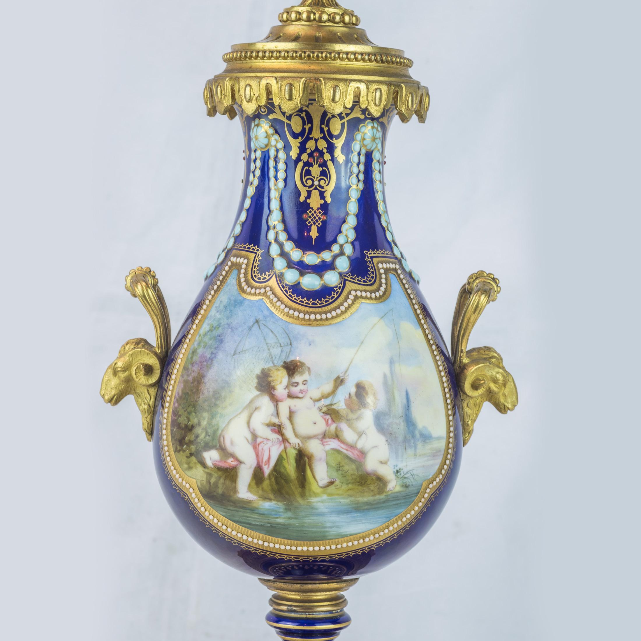 19th Century Sèvres Style Ormolu and Cobalt-Blue Painted Porcelain Clockset For Sale 3