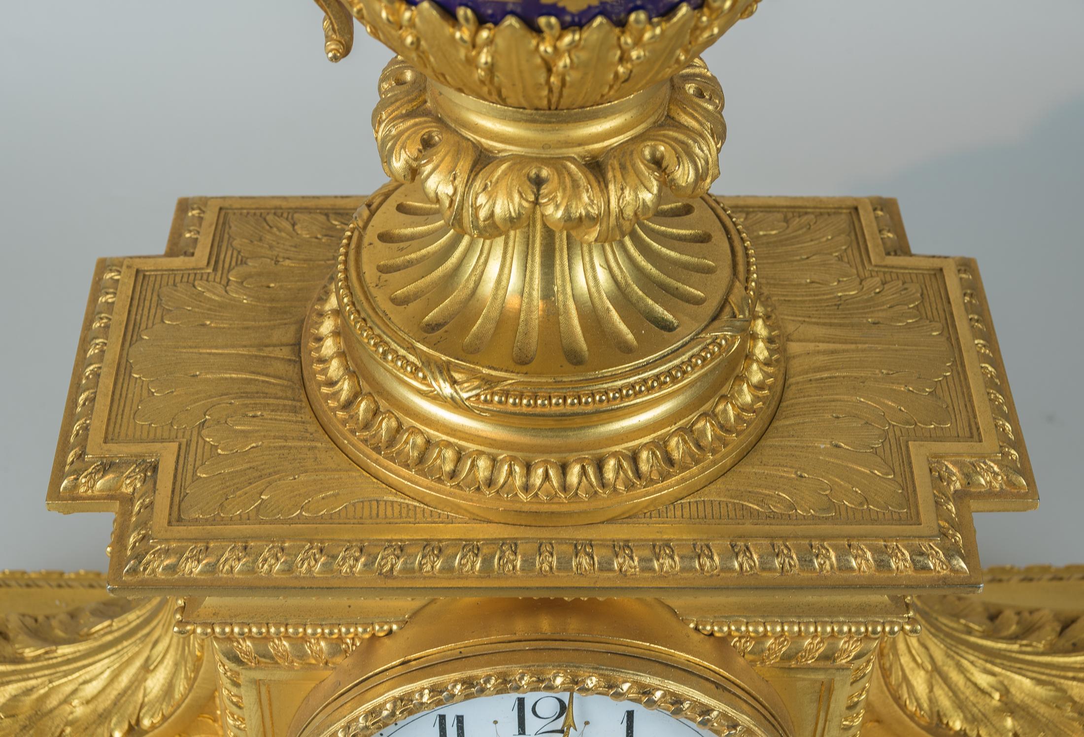 19th Century Sèvres Style Ormolu and Painted Porcelain Clock Set For Sale 2