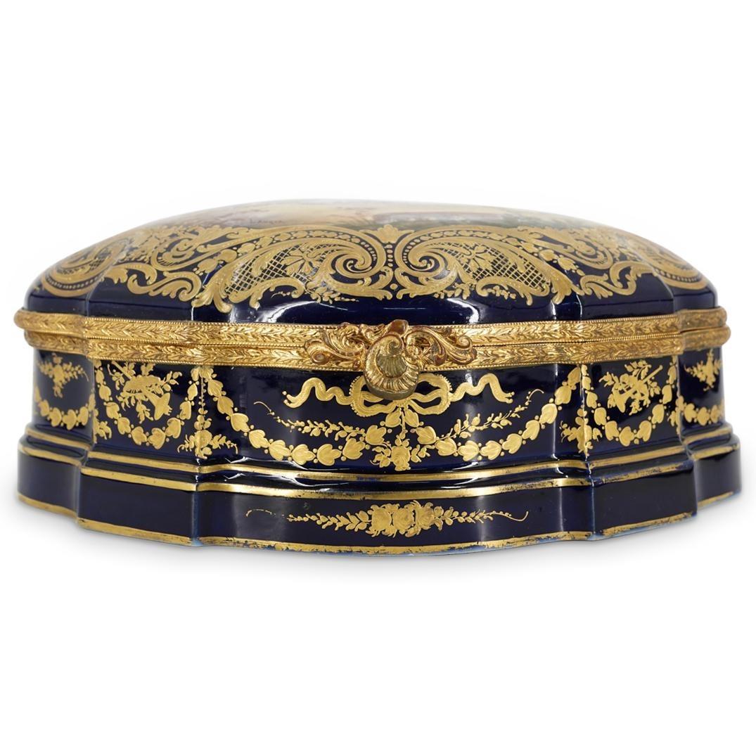 Caja tocador / joyero de porcelana estilo Sevres del siglo XIX en Bueno estado para la venta en New York, NY