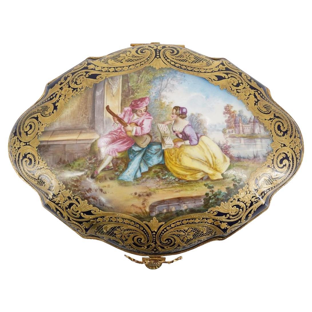 Caja tocador / joyero de porcelana estilo Sevres del siglo XIX en venta