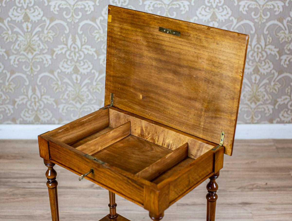 Table à couture du XIXe siècle avec plateau incrusté Bon état - En vente à Opole, PL