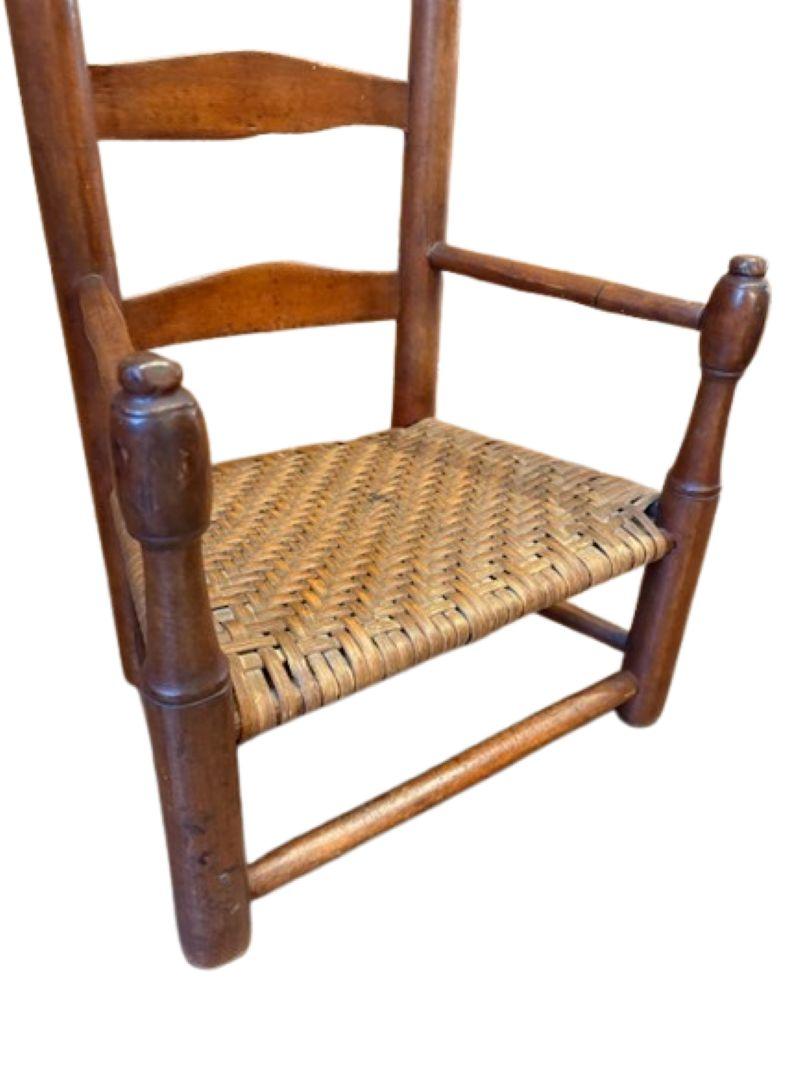 Shaker-Kindersessel aus dem 19. Jahrhundert mit Leiterrücken, um 1870 (Spätes 19. Jahrhundert) im Angebot