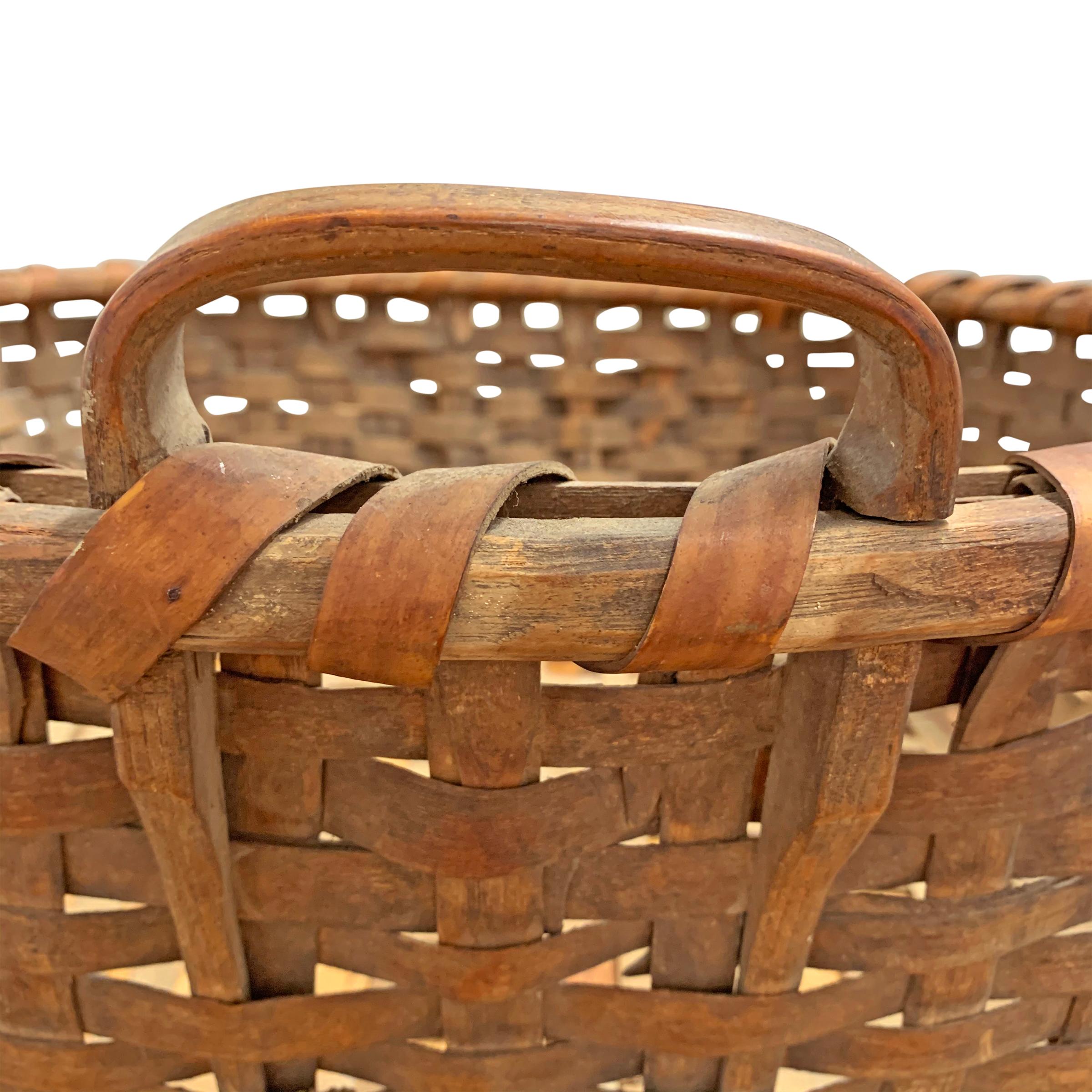 19th Century Shaker Herb Gathering Basket In Good Condition In Chicago, IL