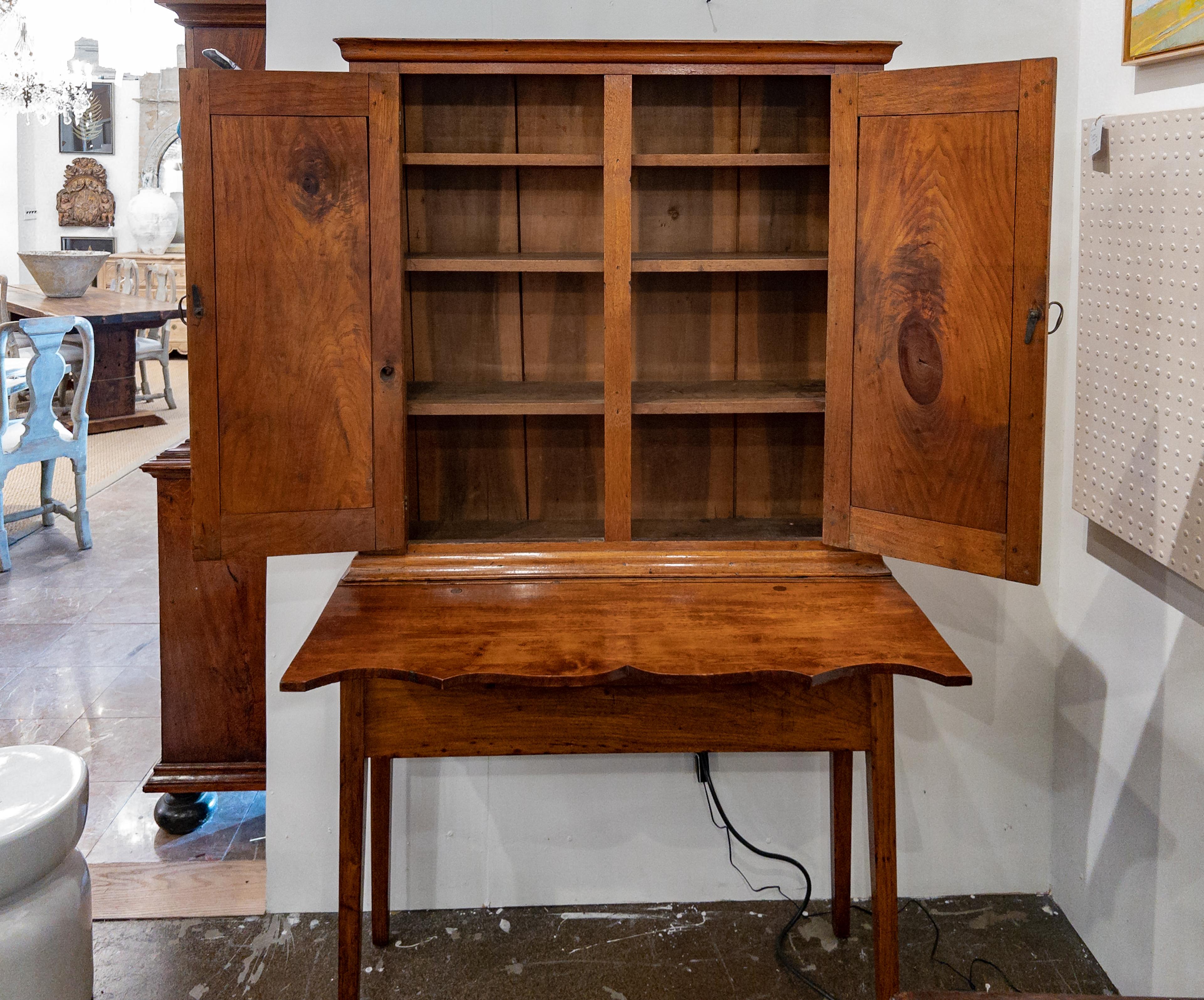 19th Century Shaker Style Cabinet In Good Condition In Houston, TX
