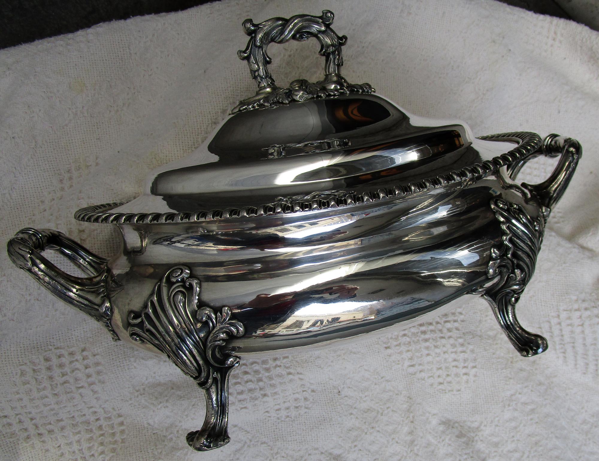English 19th century Sheffield Silver Regency Style Tureen Walker, Knowles and Company